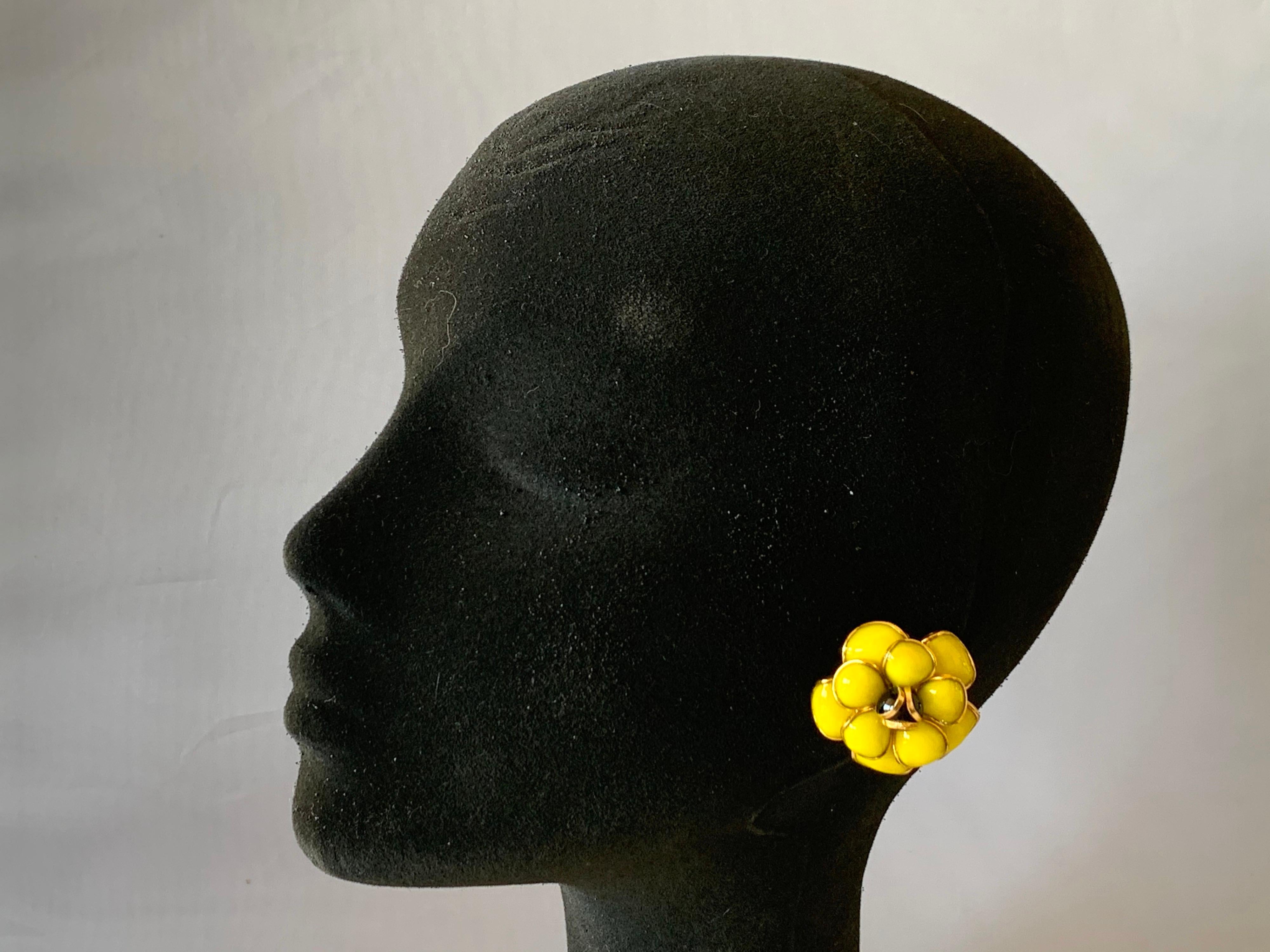 Artisan Black and Yellow Camellia 
