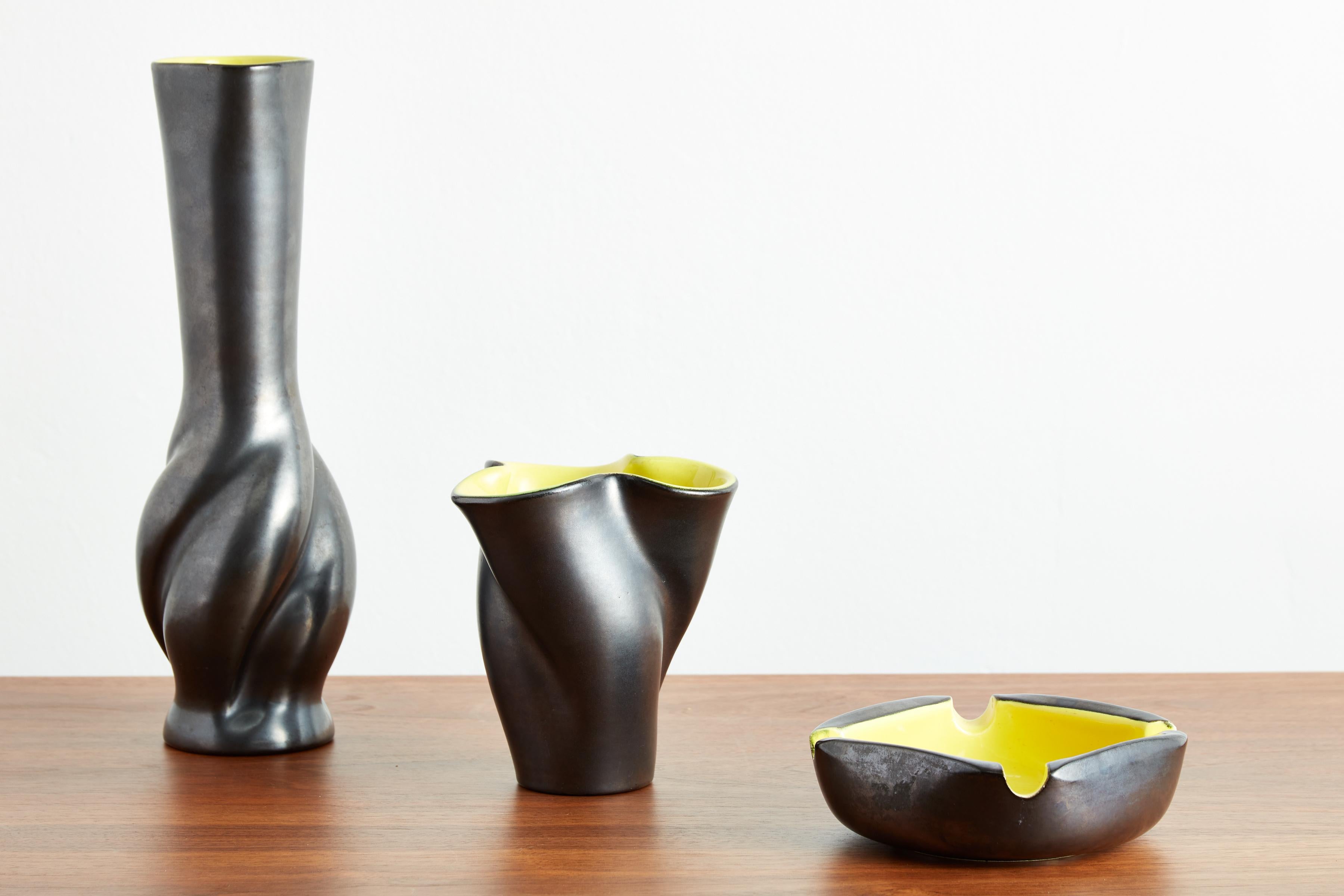 Black and  Yellow Ceramic - 3 pc set In Good Condition For Sale In Beverly Hills, CA