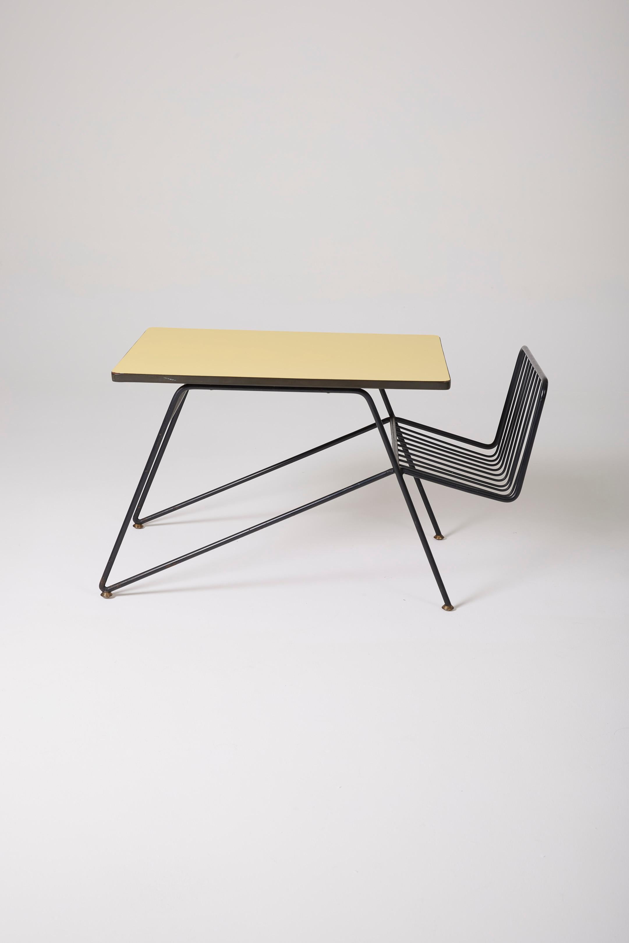 Black and yellow coffee table by Gastone Rinaldi In Good Condition For Sale In PARIS, FR