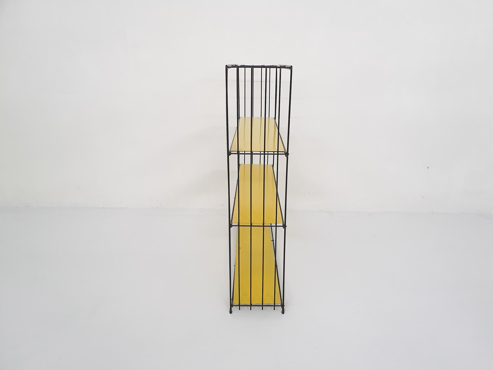 Black and Yellow Metal Room Divider or Bookcase by Tjerk Reijenga for Pilastro  In Good Condition In Amsterdam, NL