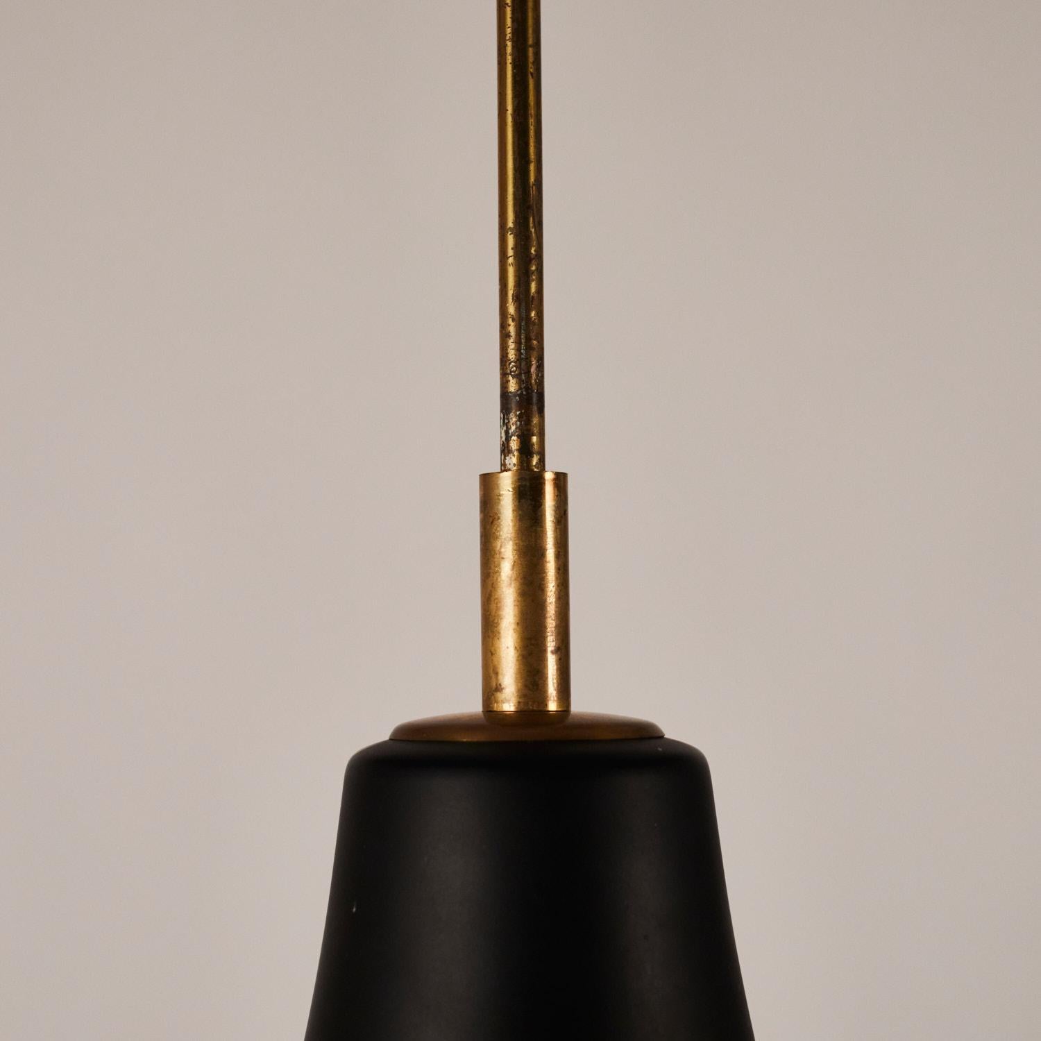 Black and Yellow Stilnovo ceiling lamp from the 1950's In Good Condition For Sale In Milan, IT