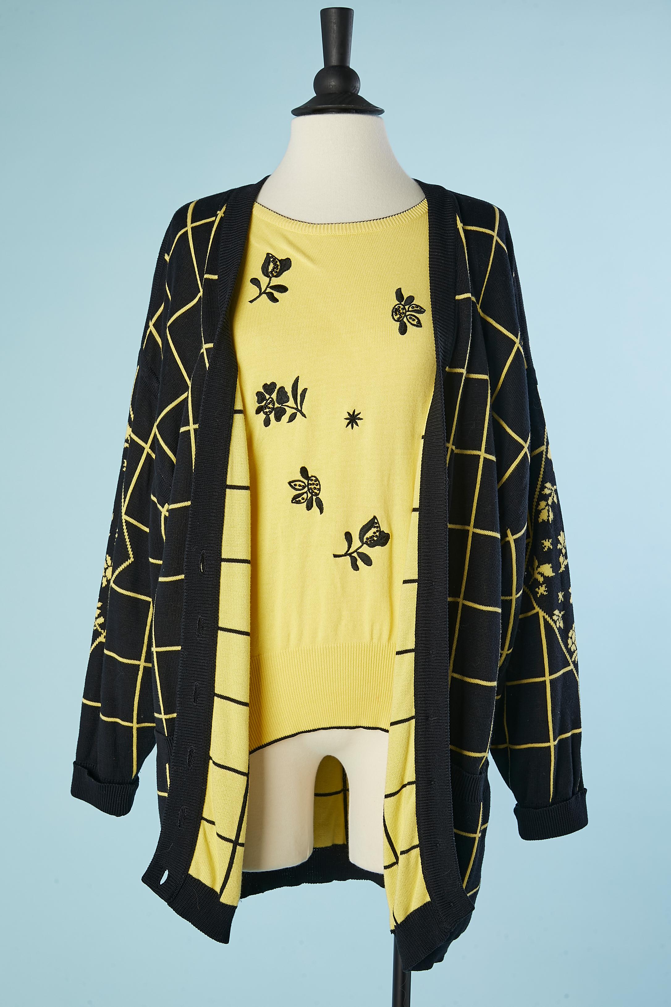 Black and yellow twin-set with flowers and check pattern Escada by M. Ley  For Sale 2