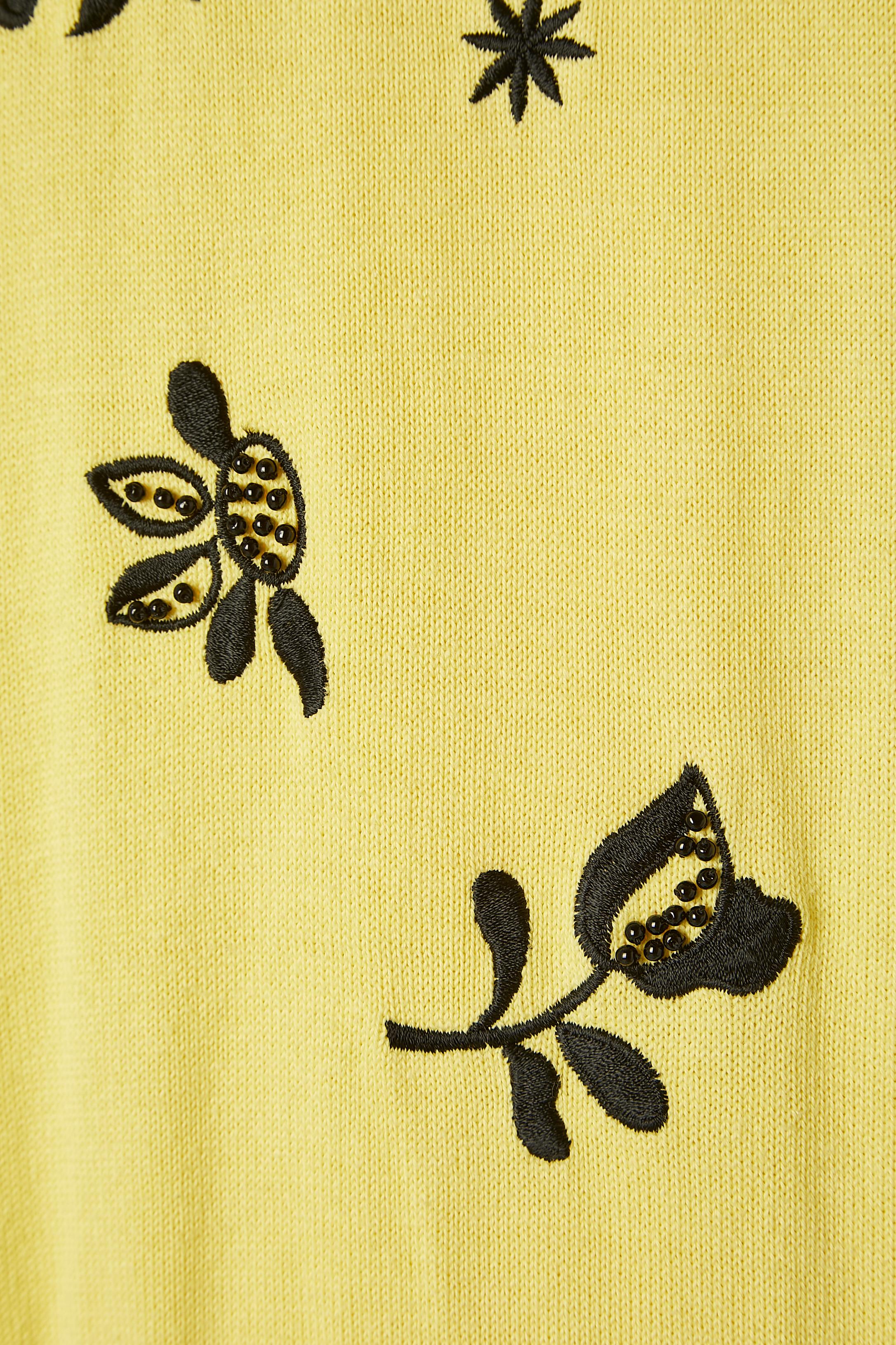 Juego de gemelos negro y amarillo con flores y estampado de cuadros Escada by M. Ley en venta 4