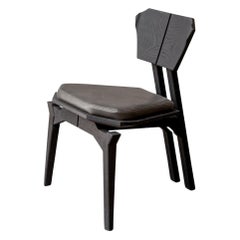 Chaise noire Ángulo par Arturo Verástegui