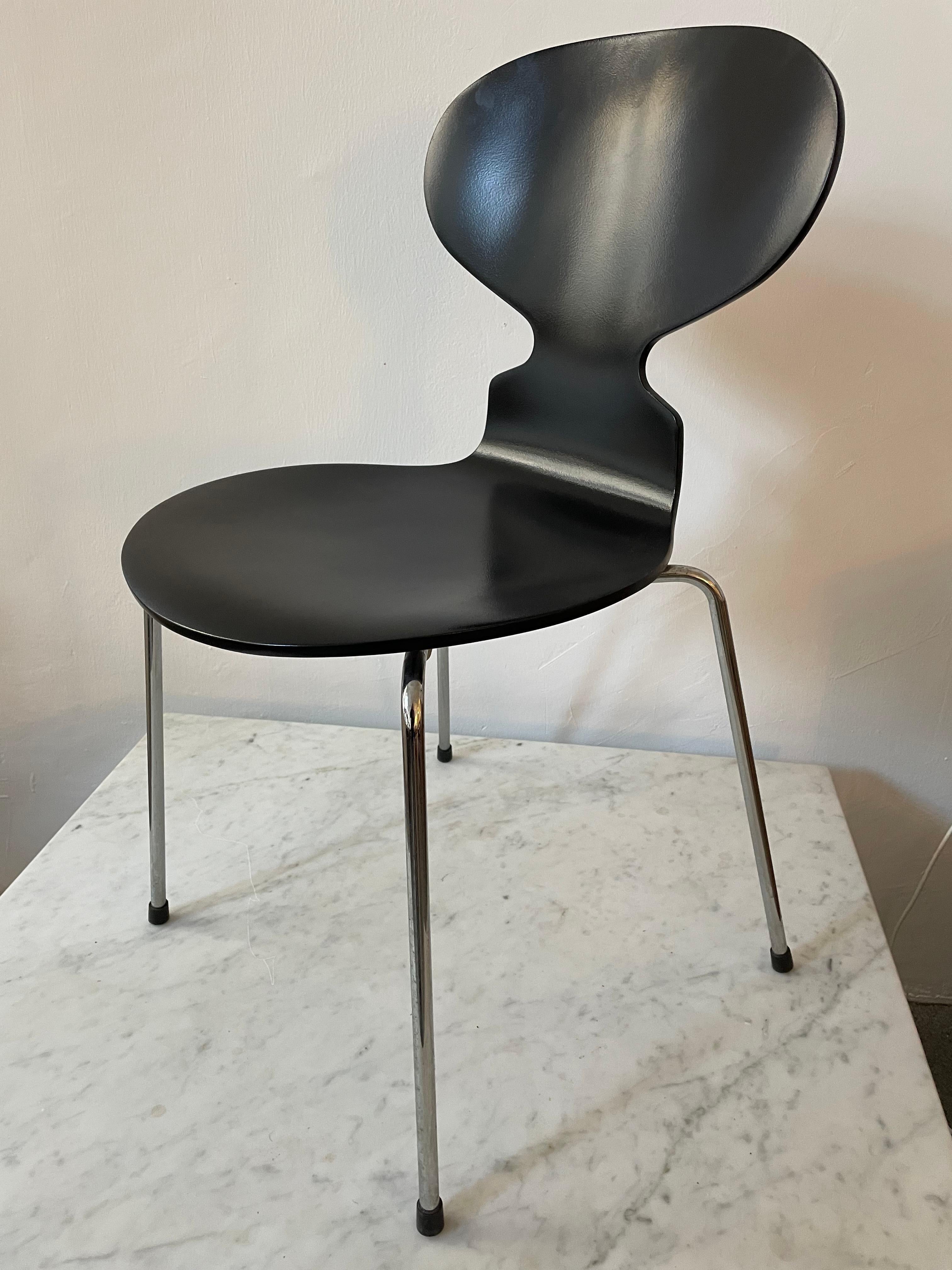 Black Ant Chair by Arne Jacobsen for Fritz Hansen 1