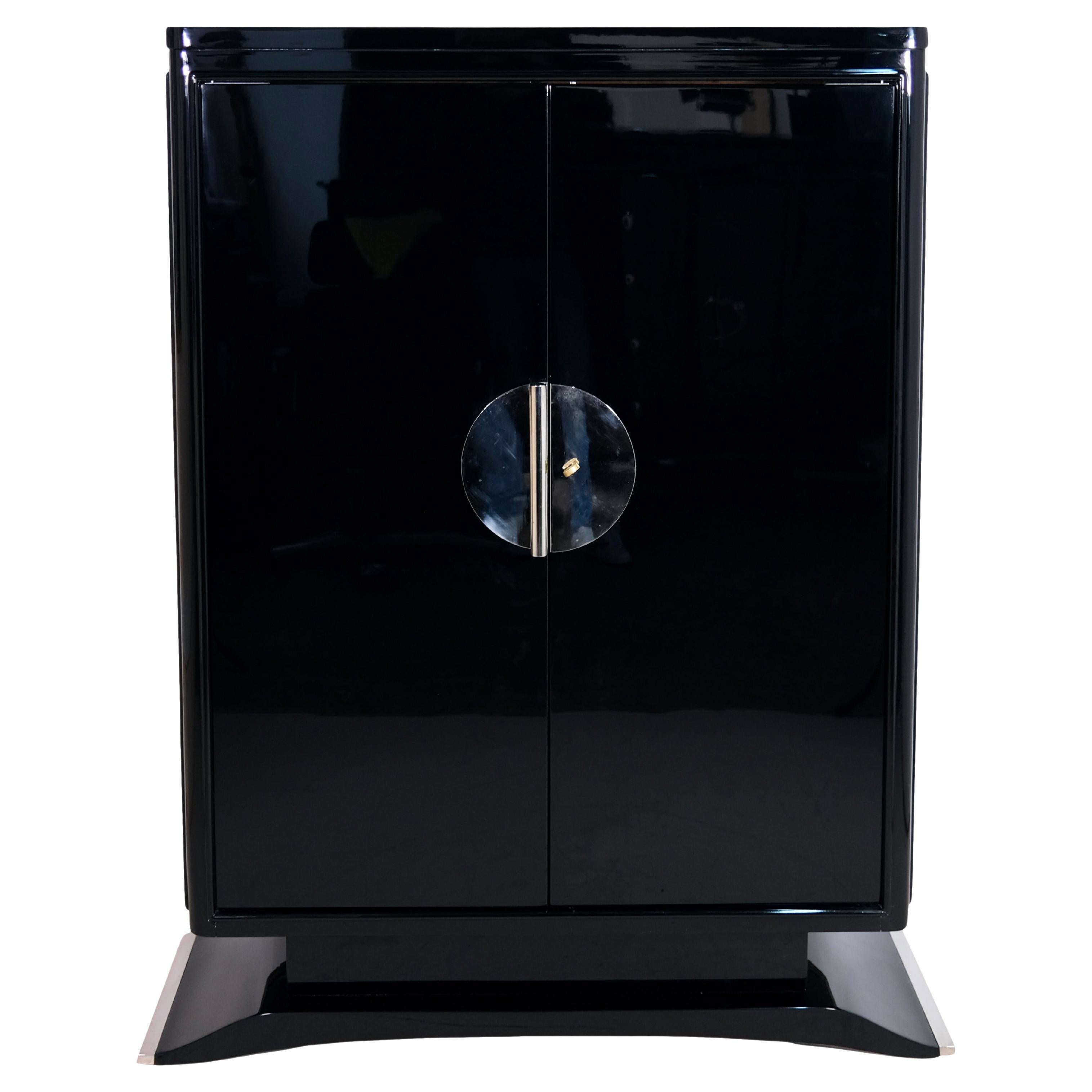 Black Art Deco Cabinet in High Gloss Lacquer with Chromed Handle, France 1930s For Sale