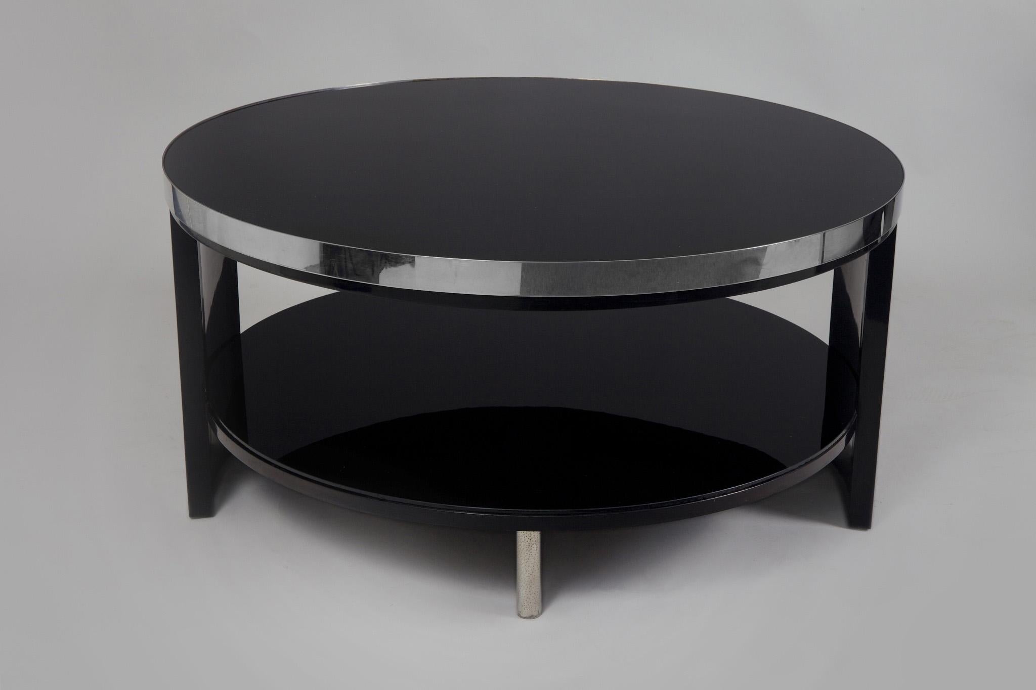 Black Art Deco Coffee Table Made in 1930s Czechia and Restored by Our Team In Excellent Condition For Sale In Horomerice, CZ