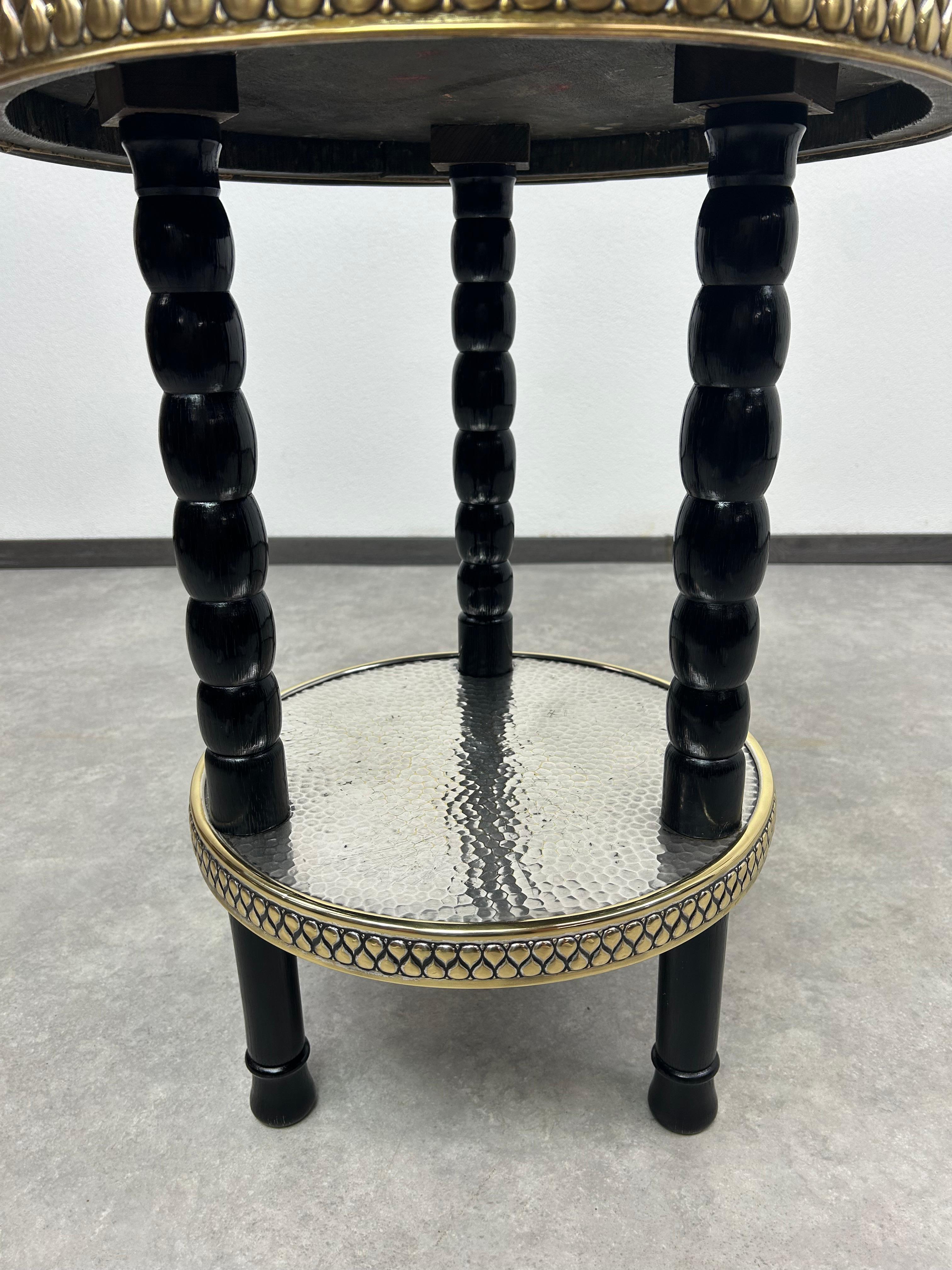 Ottone Tavolino Art Deco nero in vendita
