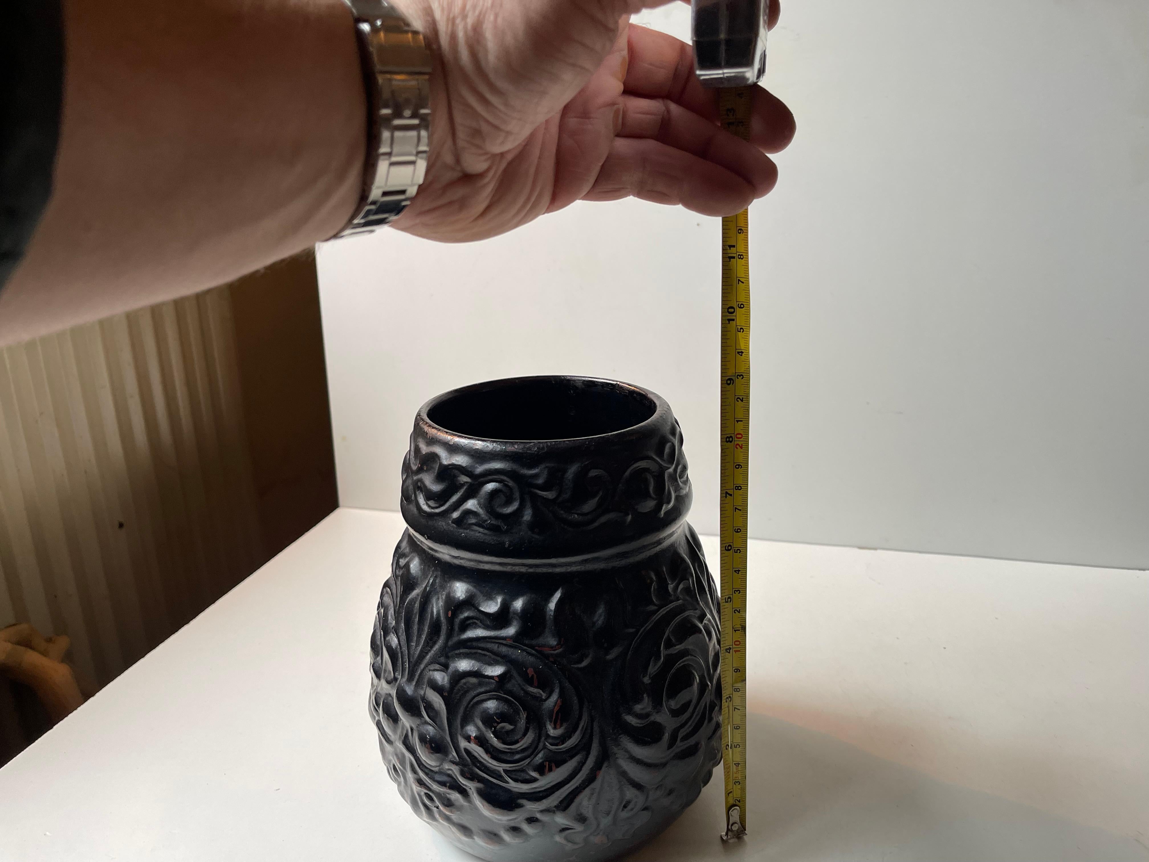 Black Art Deco Terracotta Relief Vase from Knabstrup, 1920s in vendita 1