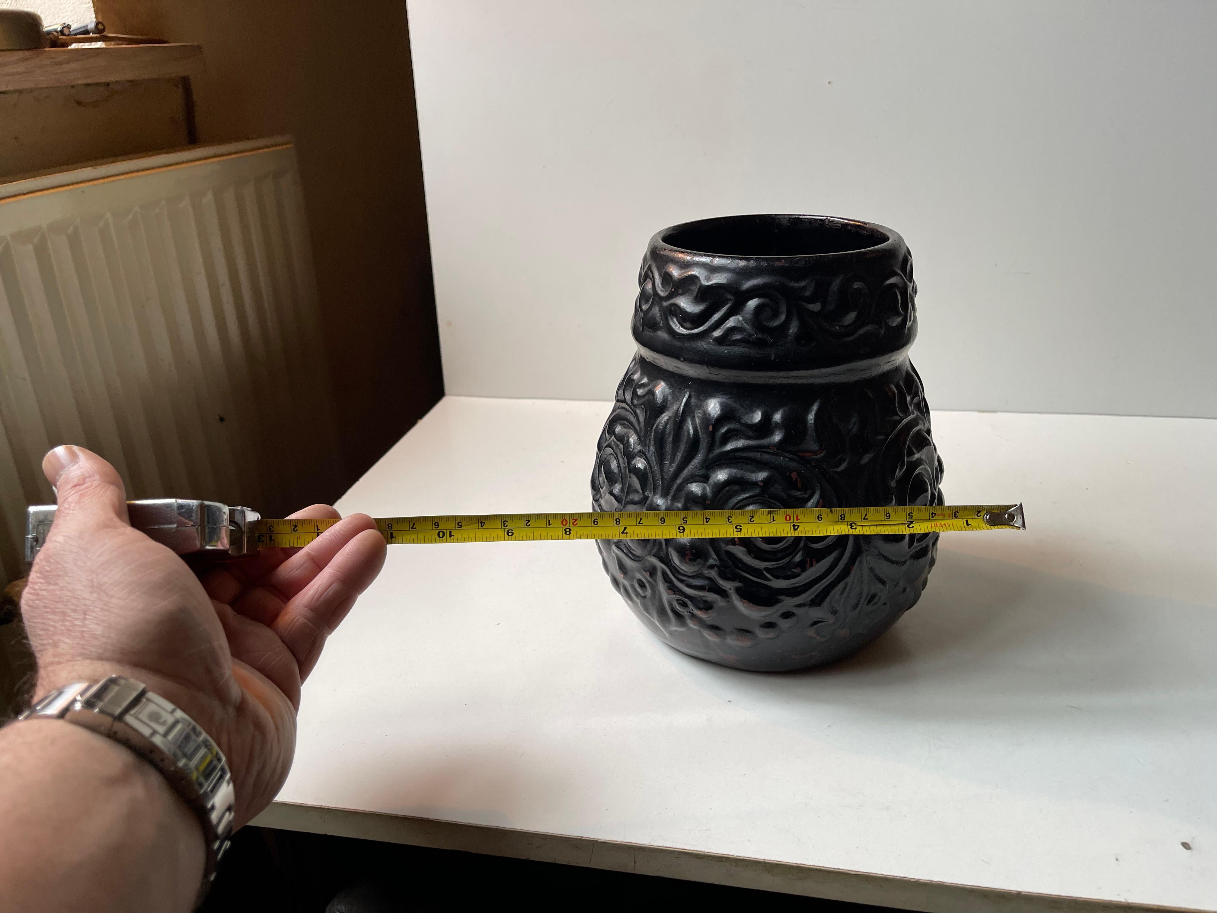 Black Art Deco Terracotta Relief Vase from Knabstrup, 1920s in vendita 2