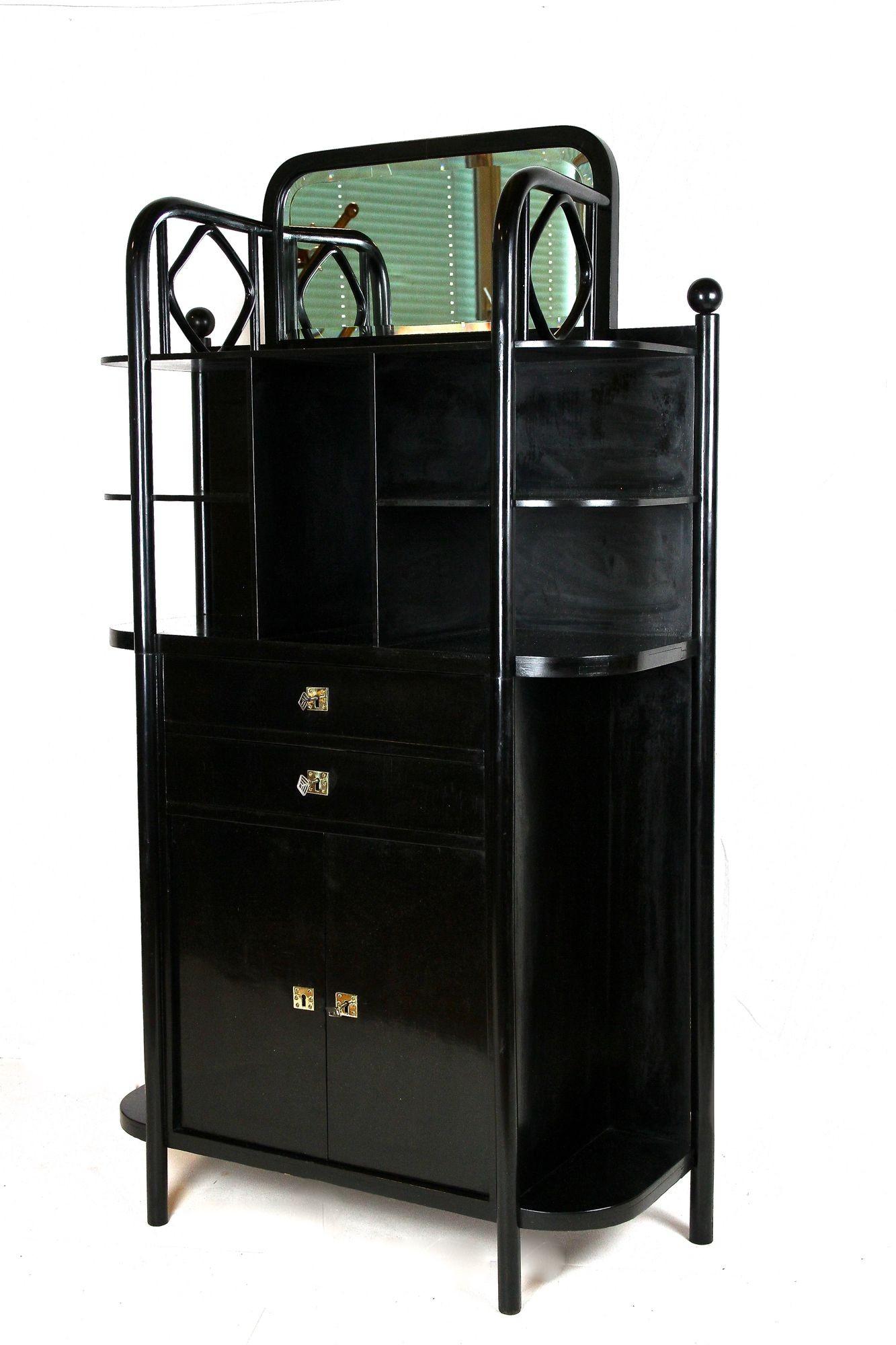 Black Art Nouveau Display Cabinet by Josef Hoffmann for Thonet, AT ca. 1905 For Sale 2