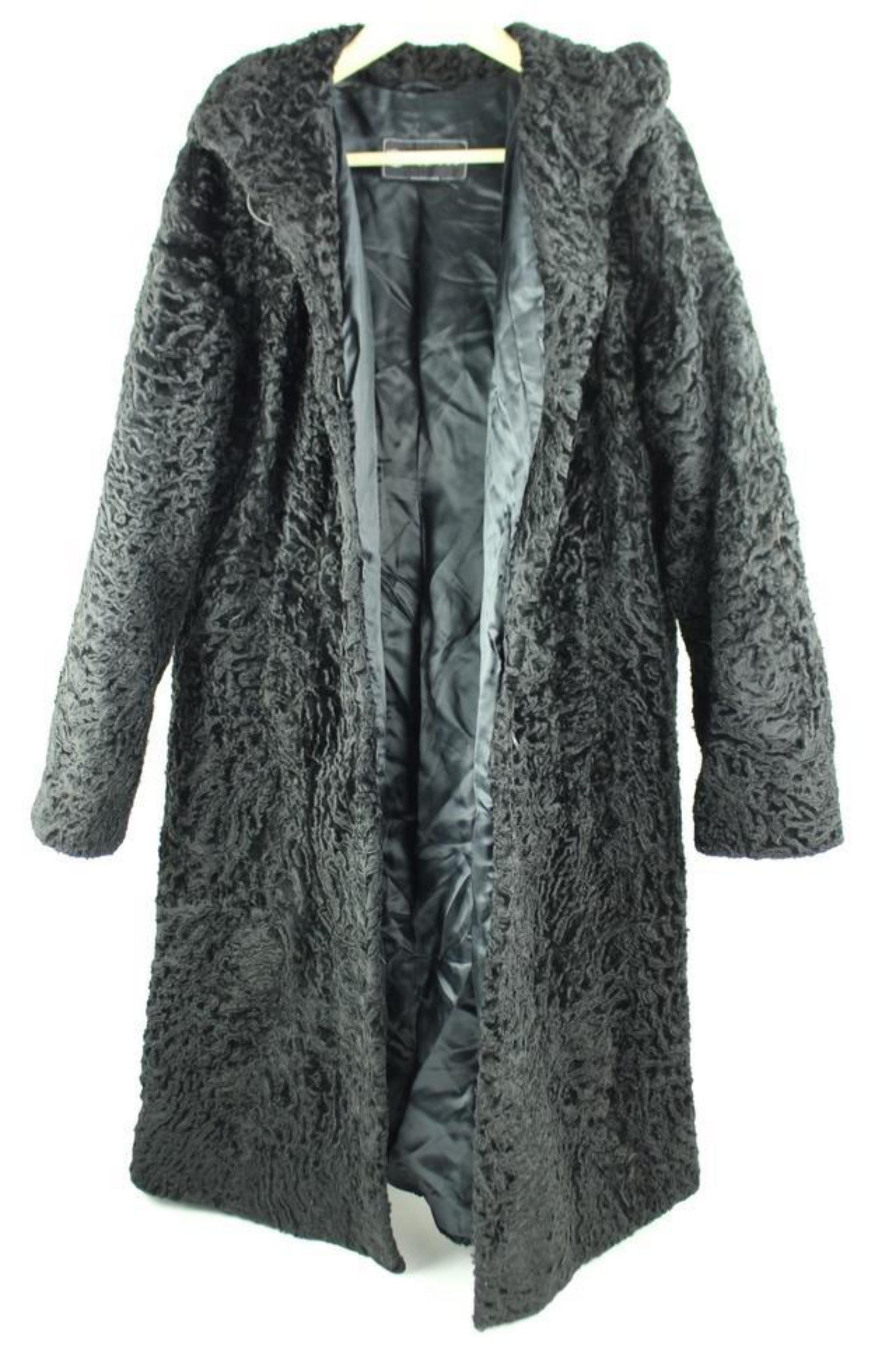 Fur-Top Astrakhan Coat
This item will ship immediately!!
Previously owned.
Size: 8 M
Length: 42