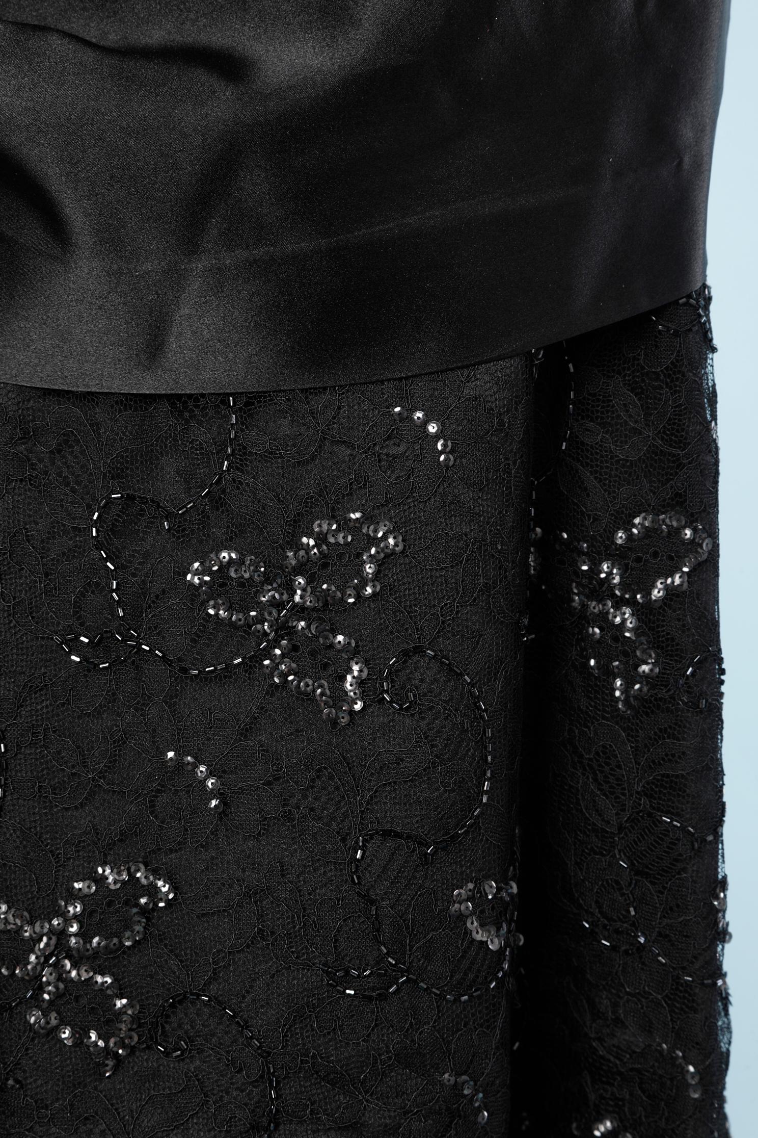 Schwarzes asymmetrisches Cocktailkleid aus Satin und perlenbesetzter Spitze aus Marusia  Damen im Angebot