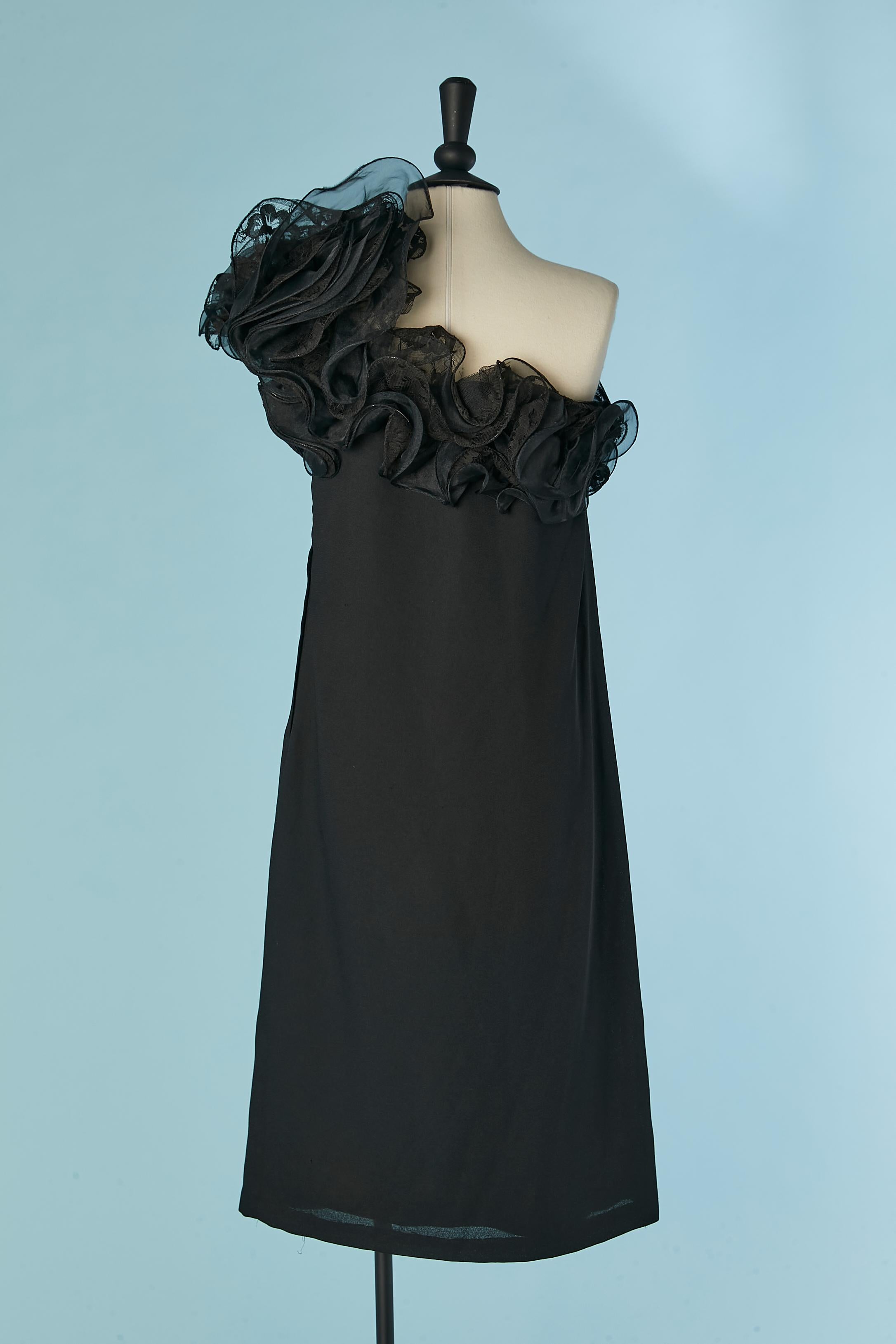 Black asymmetrical cocktail dress with ruffles on the neckline Victor Costa For Sale 3
