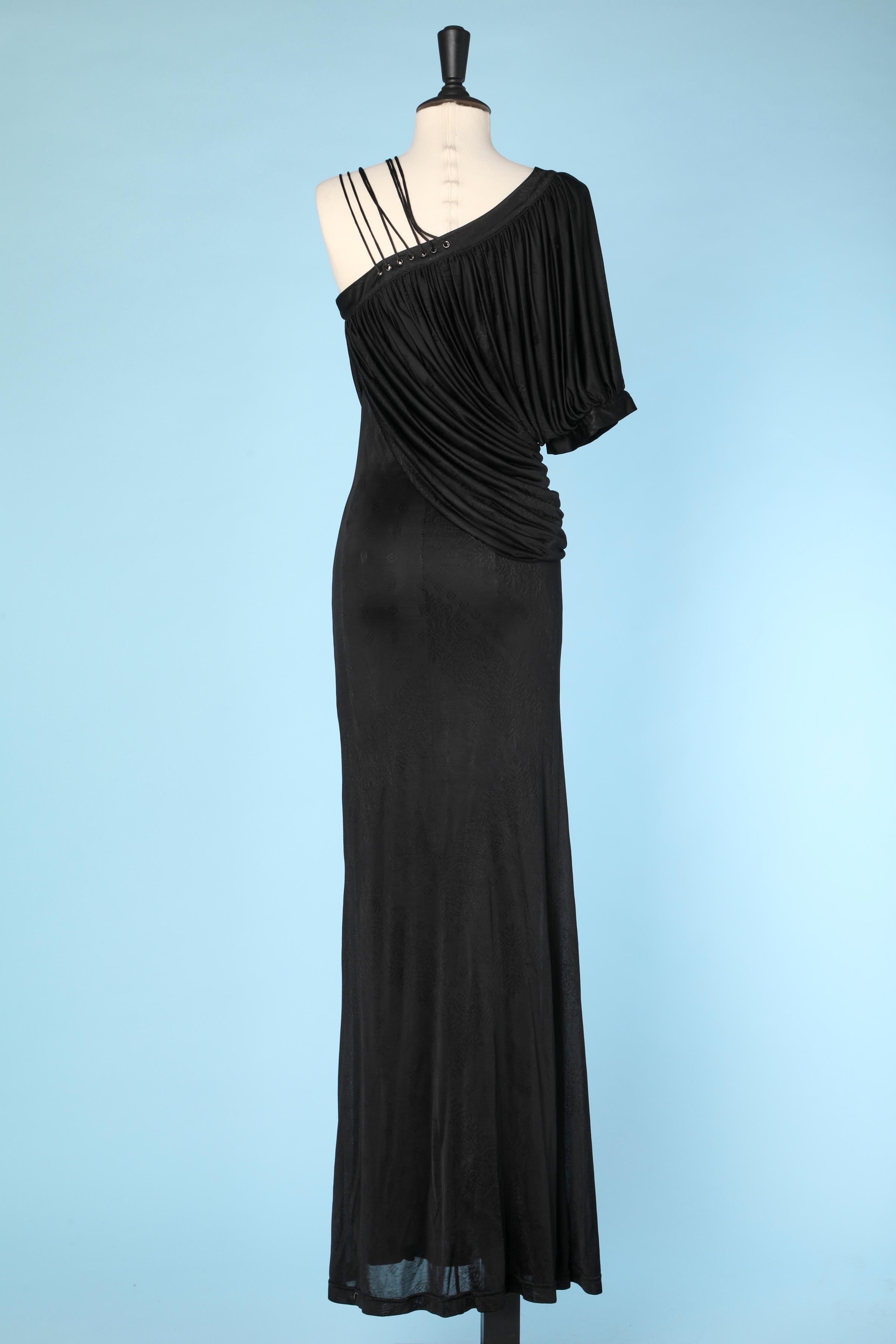 Noir drapé asymétrique  Robe de soirée Givenchy  en vente 2