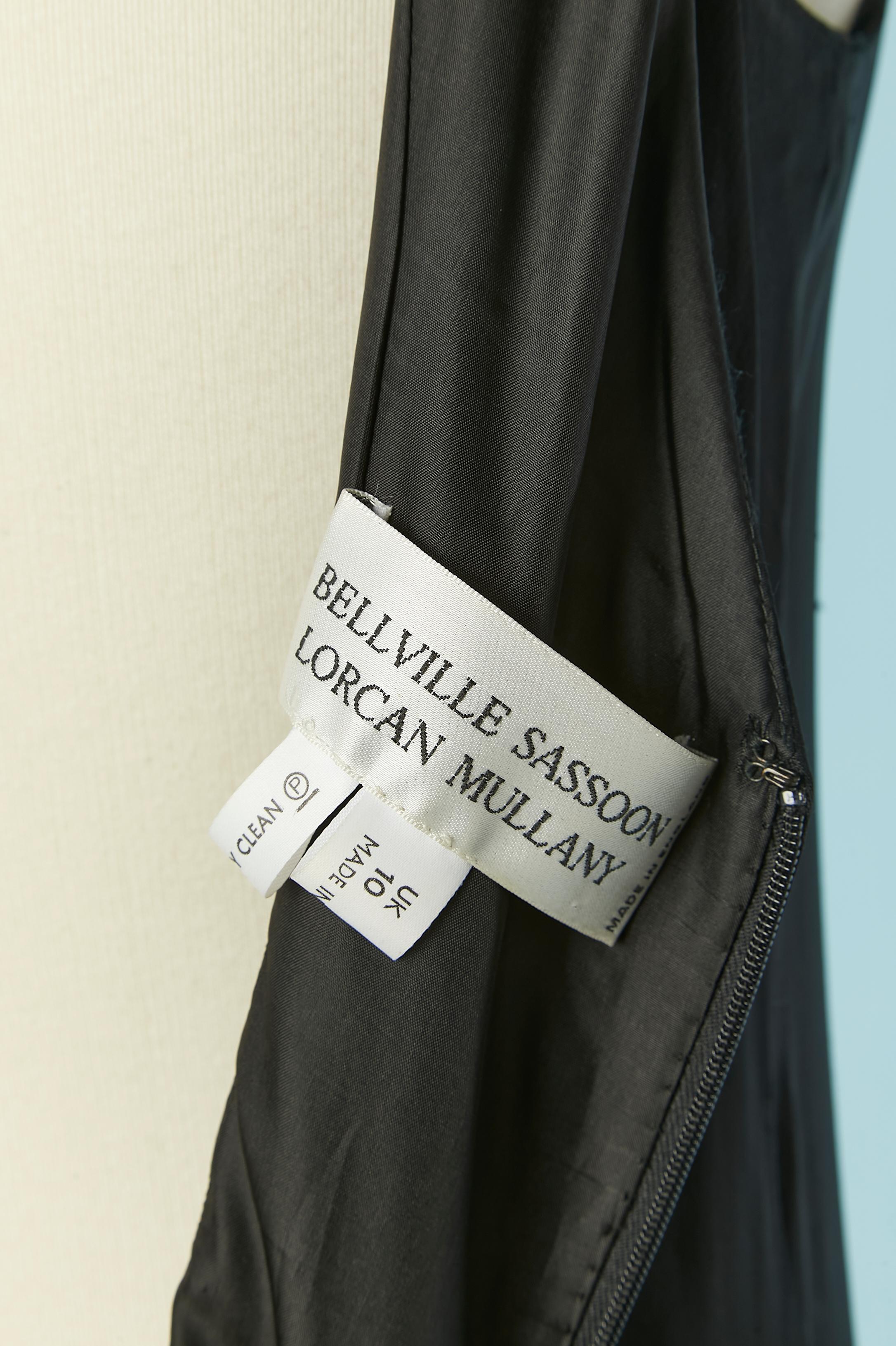 Vestido de noche asimétrico negro con pedrería sobre encaje Belleville Sassoon en venta 2
