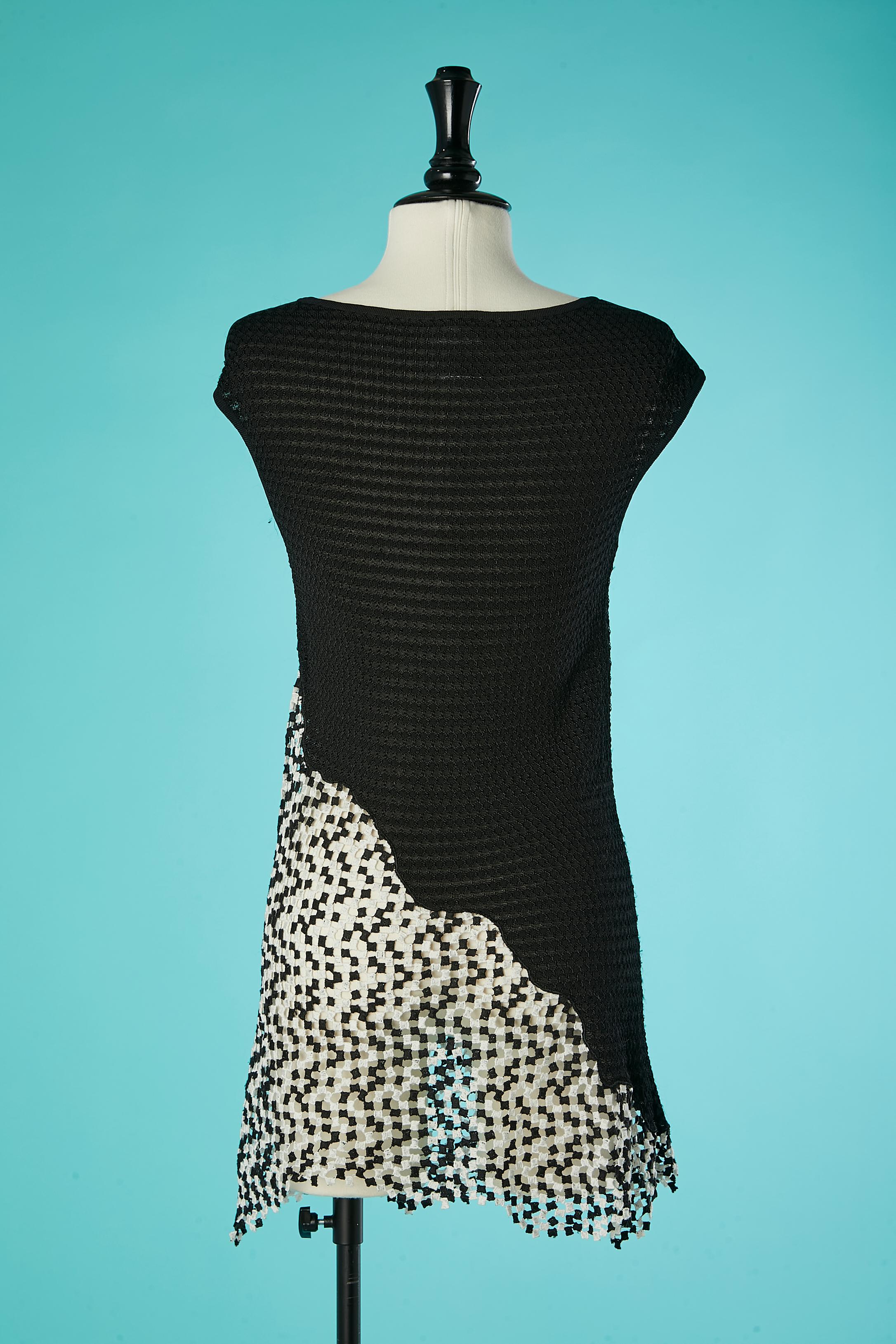 Black asymmetrical knit sleeveless dress with black & white inset lace Chanel  For Sale 3