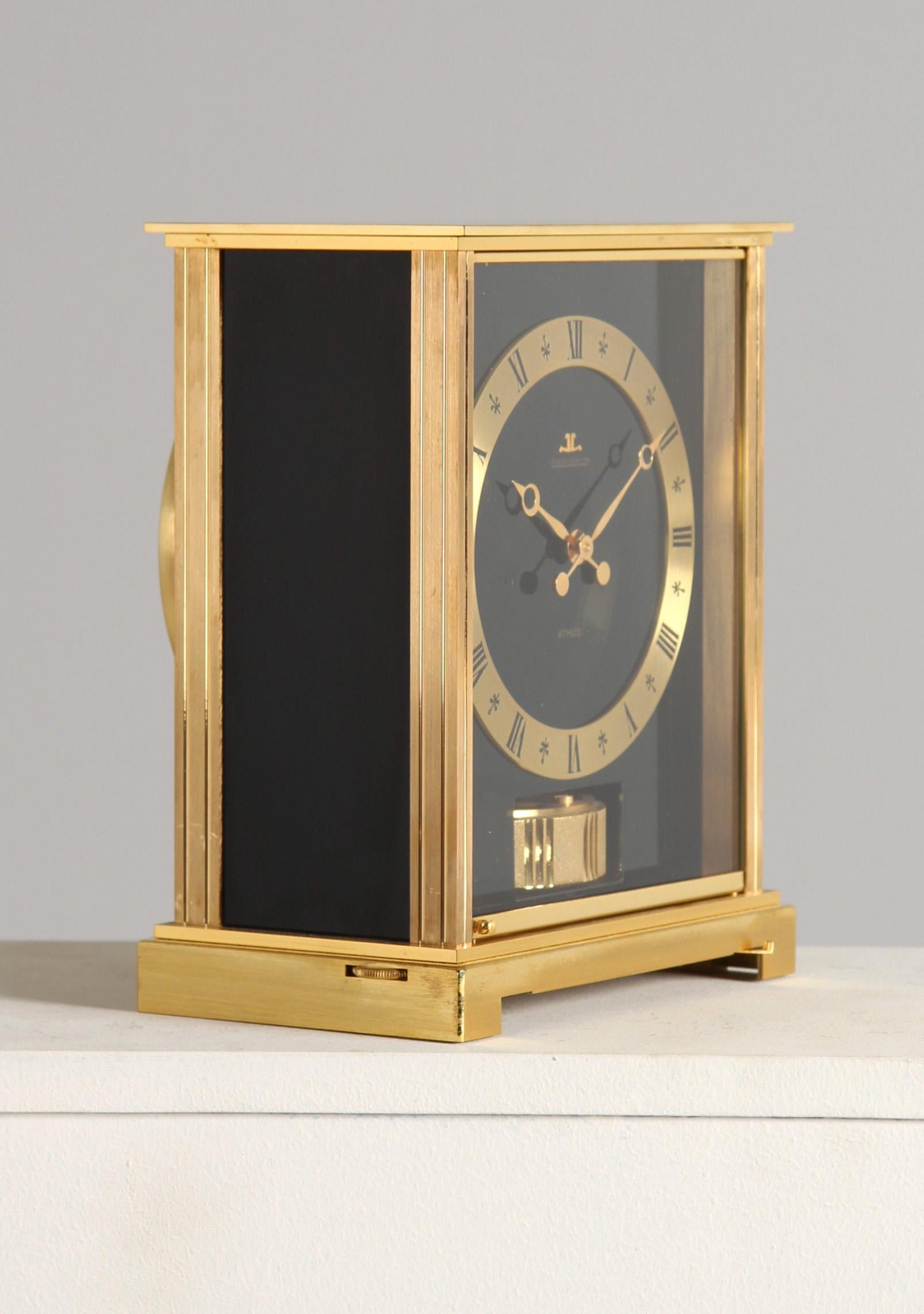 Black Atmos Clock by Jaeger LeCoultre, manufactured in 1969 For Sale 2