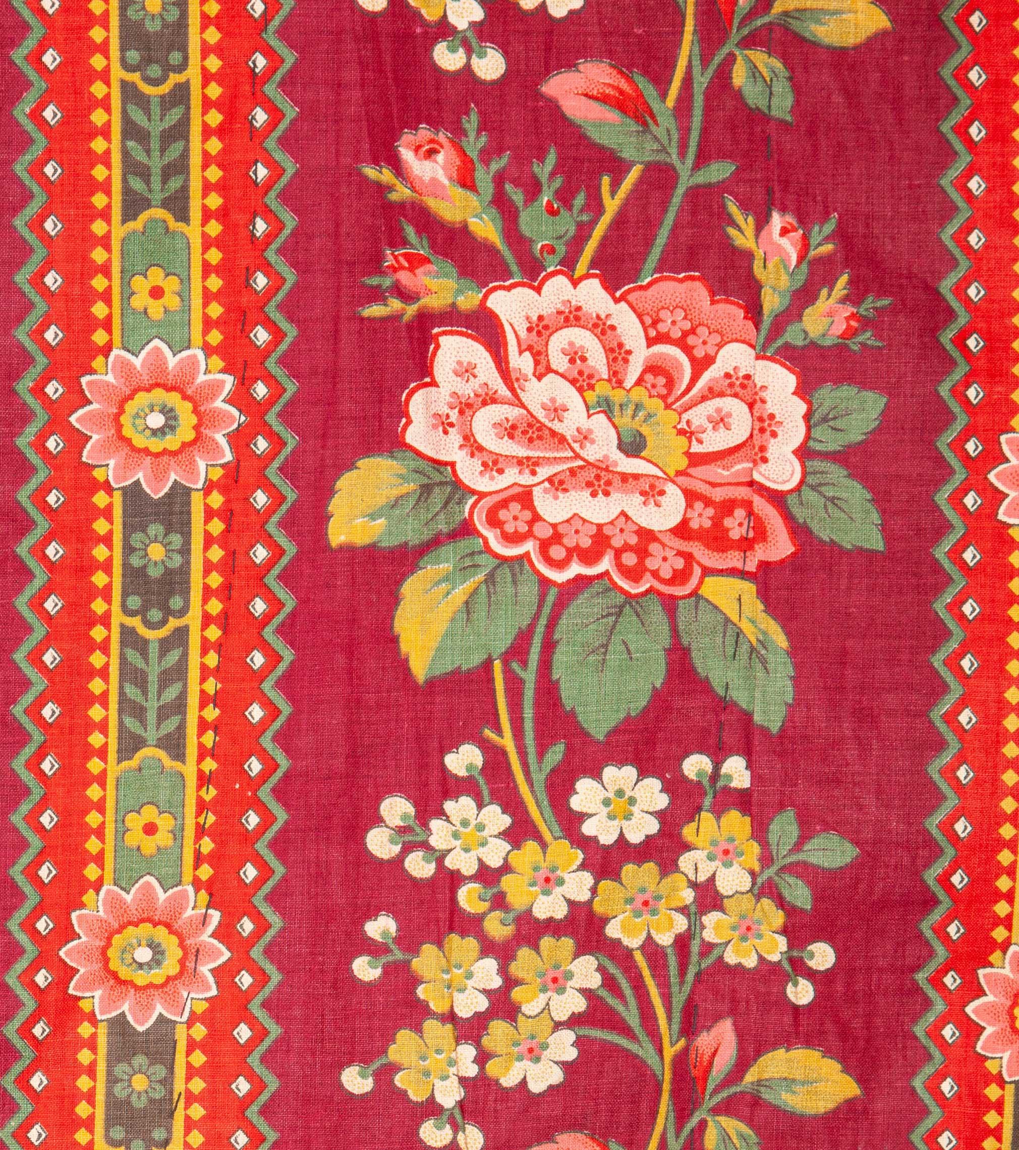Black Background Suzani with a Russian Print as its Lining, Early 20th Century For Sale 6