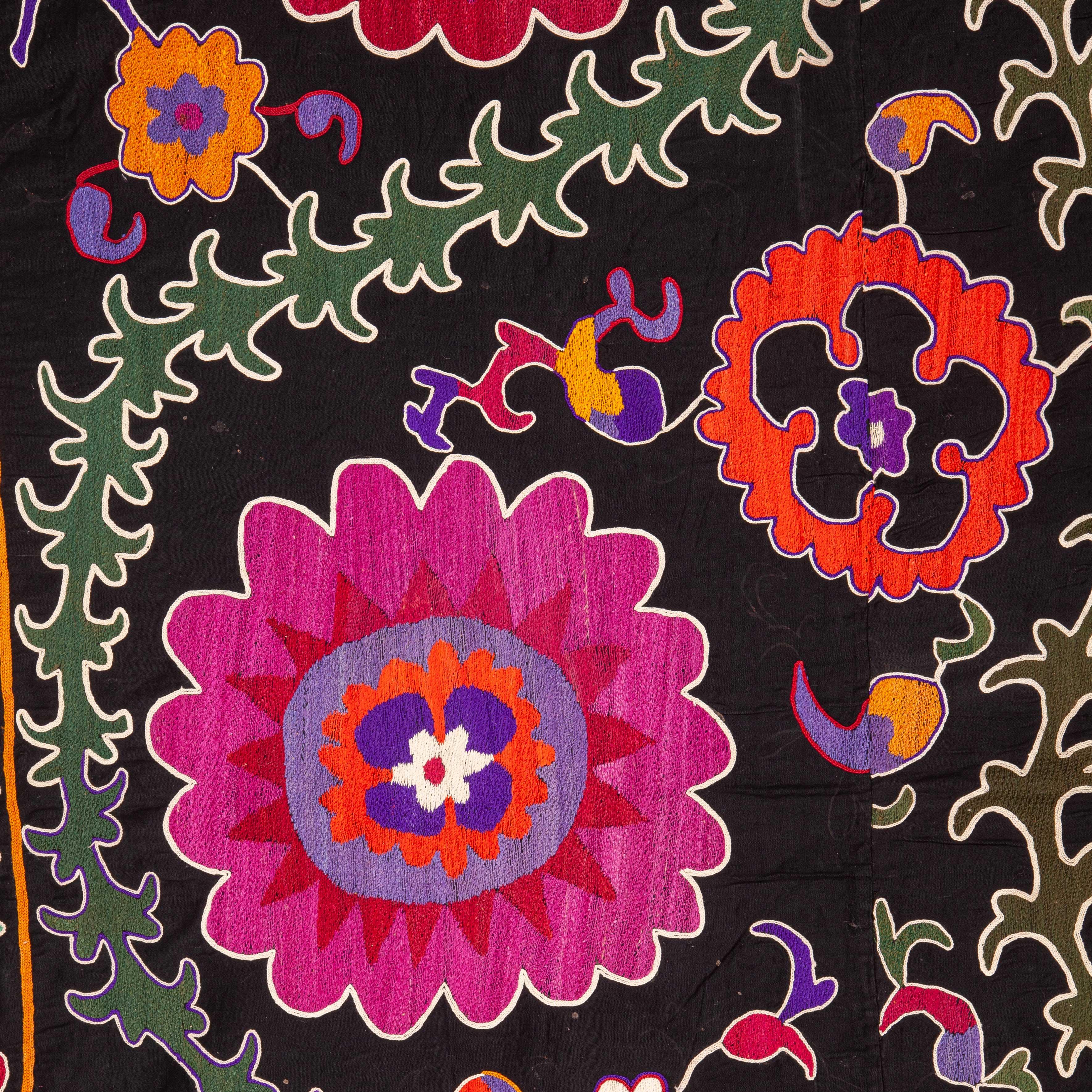 Black Background Suzani with a Russian Print as its Lining, Early 20th Century For Sale 1