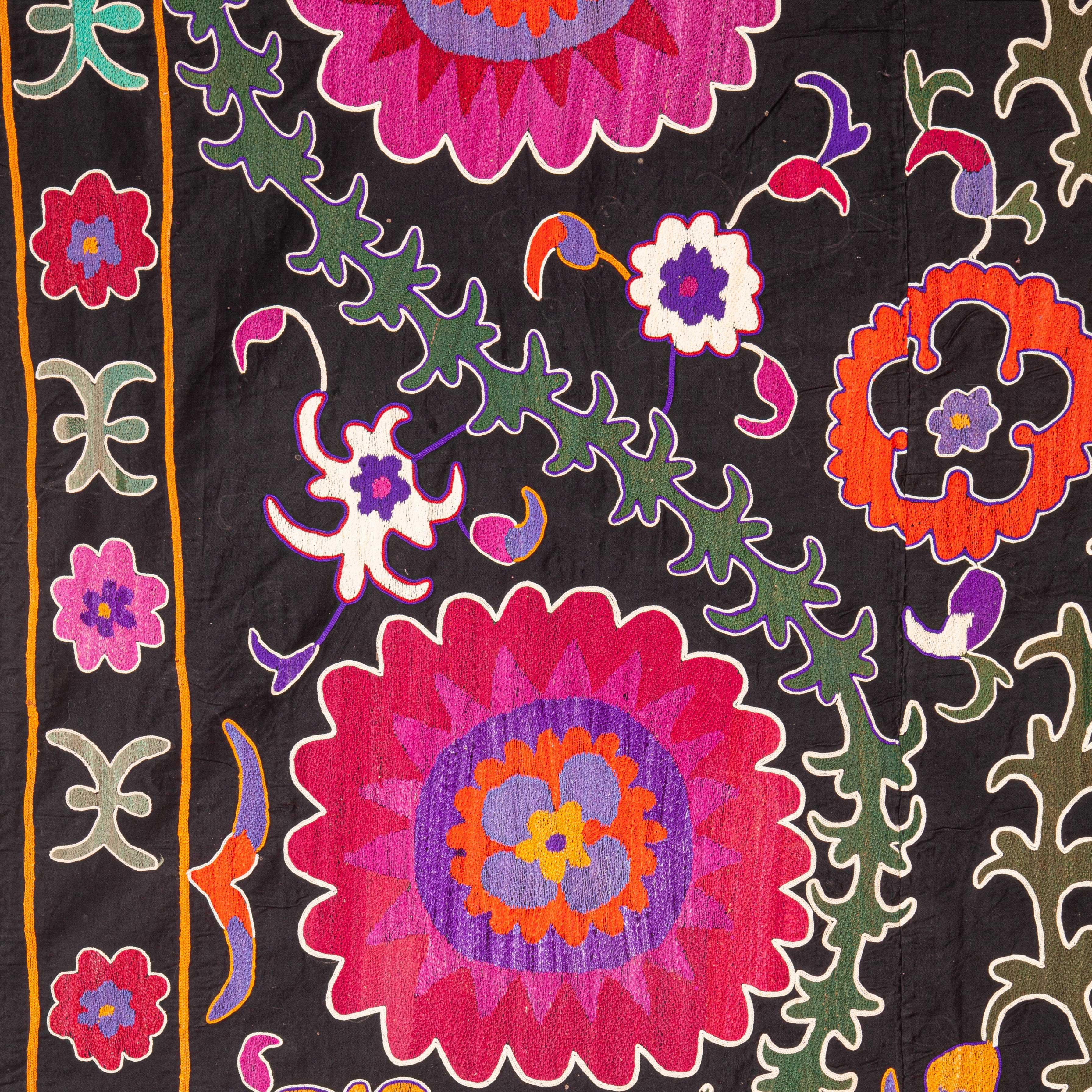 Black Background Suzani with a Russian Print as its Lining, Early 20th Century For Sale 2