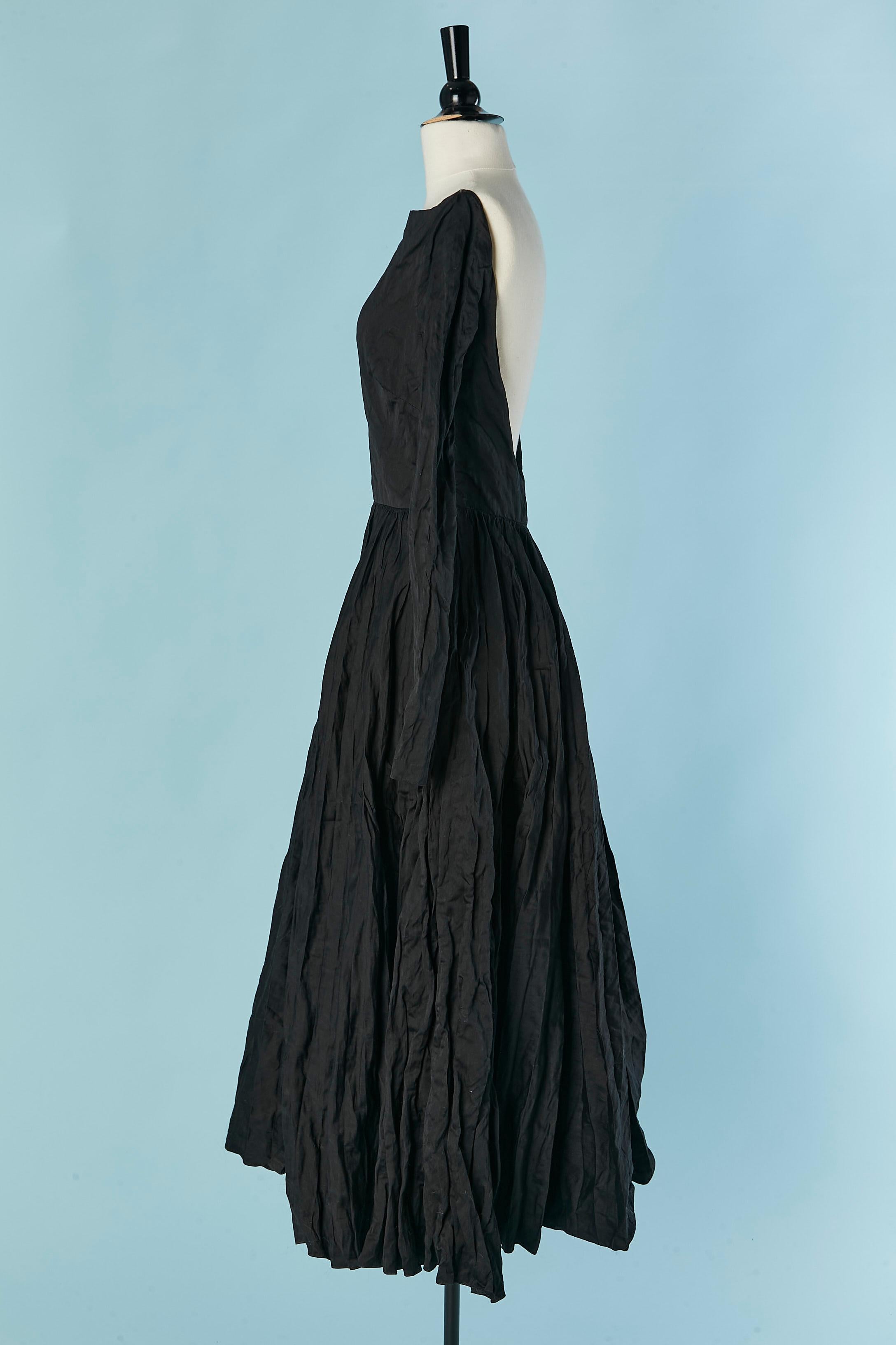 Schwarzes rückenfreies Cocktailkleid aus knitterfreiem Stoff CHRISTIAN DIOR Damen im Angebot