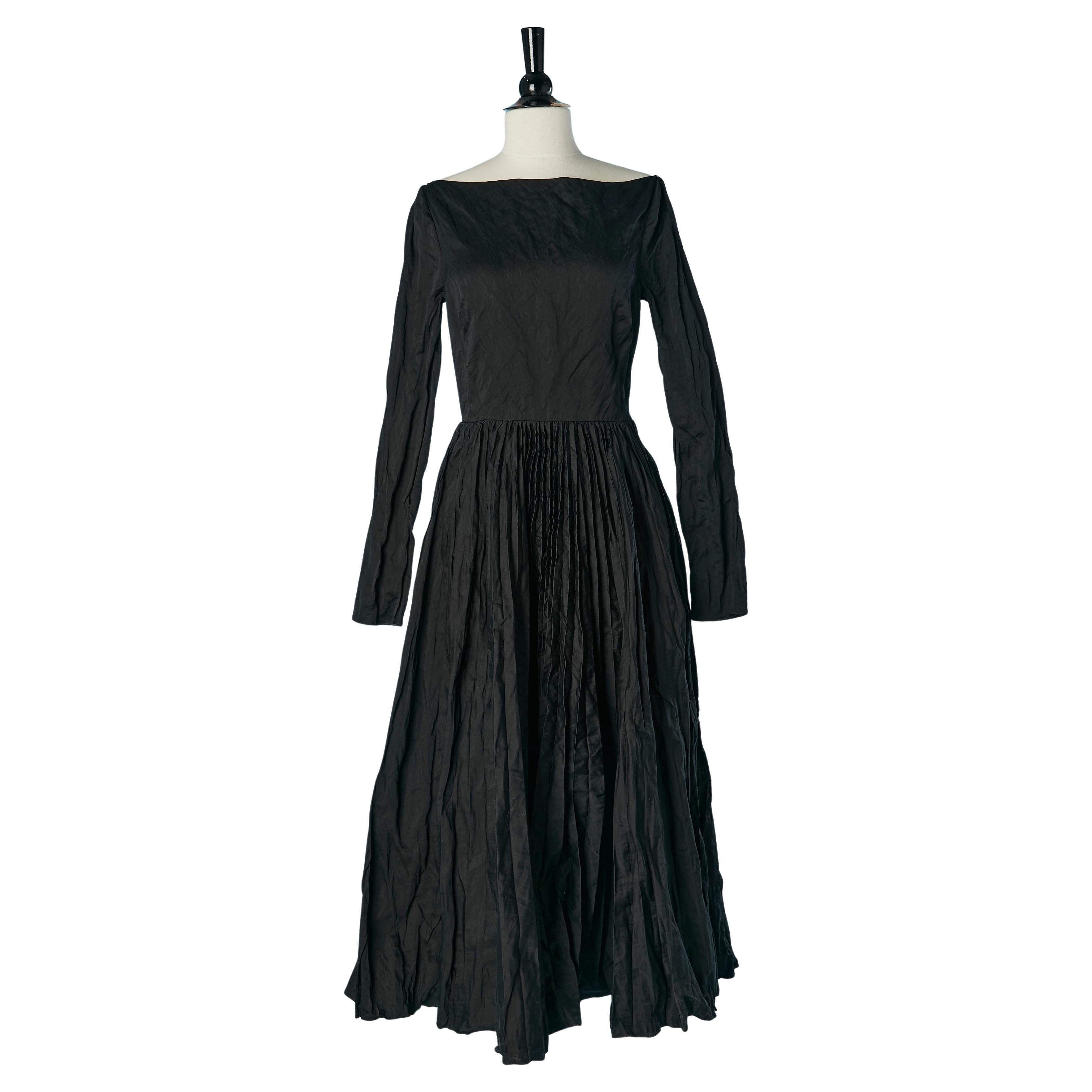 Schwarzes rückenfreies Cocktailkleid aus knitterfreiem Stoff CHRISTIAN DIOR im Angebot