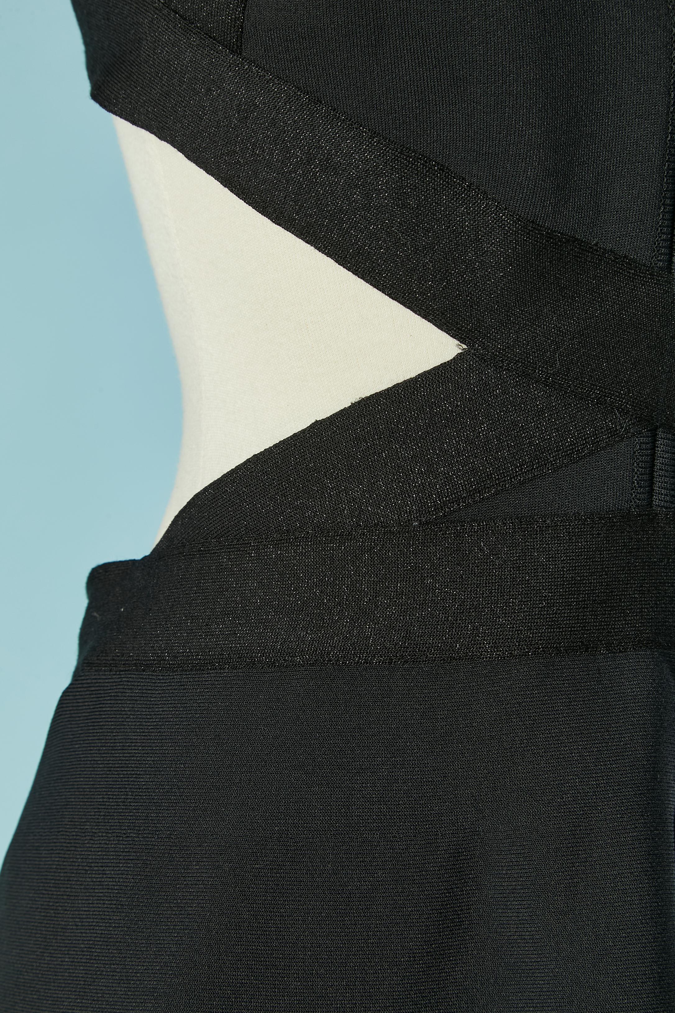 Noir Robe de soirée noire dos nu avec empiècement en dentelle ELIE SAAB Nouveau en vente