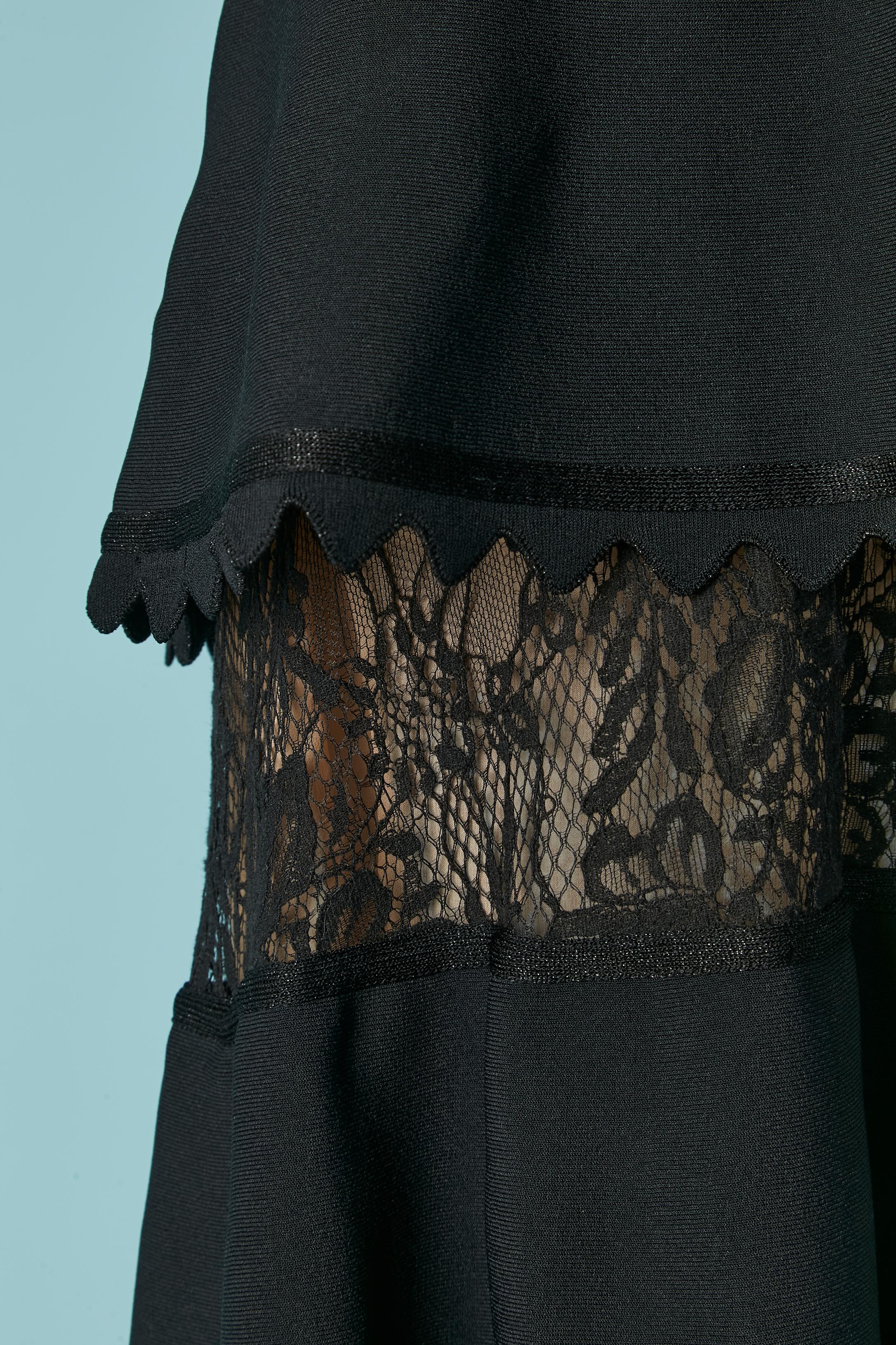 Robe de soirée noire dos nu avec empiècement en dentelle ELIE SAAB Nouveau Neuf - En vente à Saint-Ouen-Sur-Seine, FR