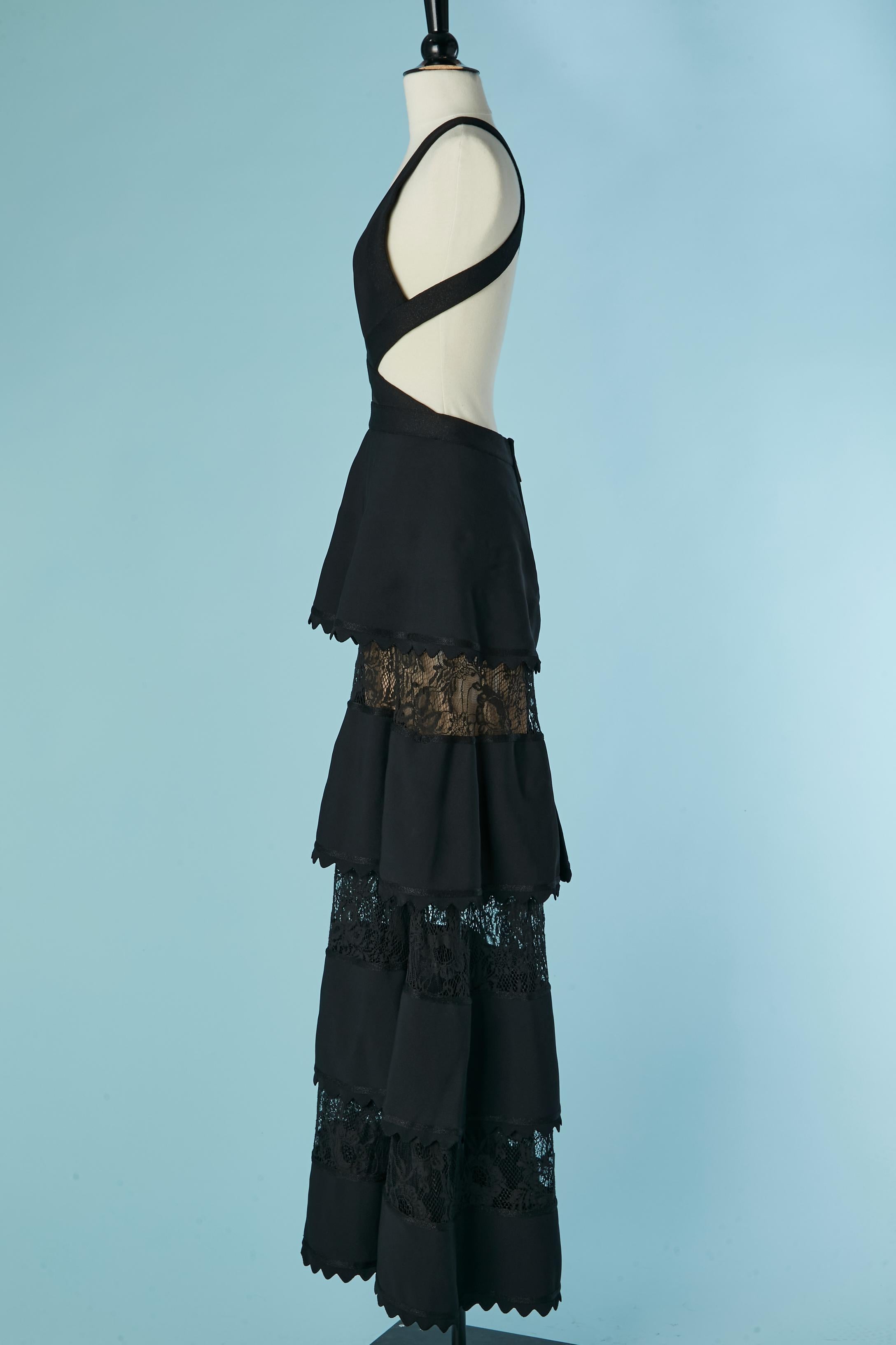 Robe de soirée noire dos nu avec empiècement en dentelle ELIE SAAB Nouveau Pour femmes en vente