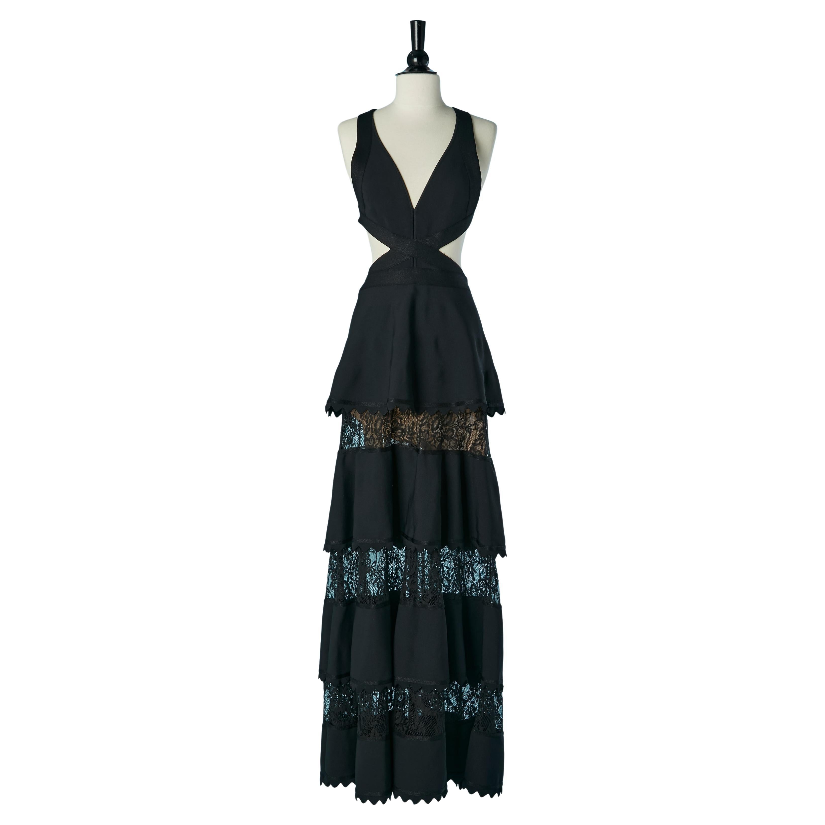 Robe de soirée noire dos nu avec empiècement en dentelle ELIE SAAB Nouveau en vente