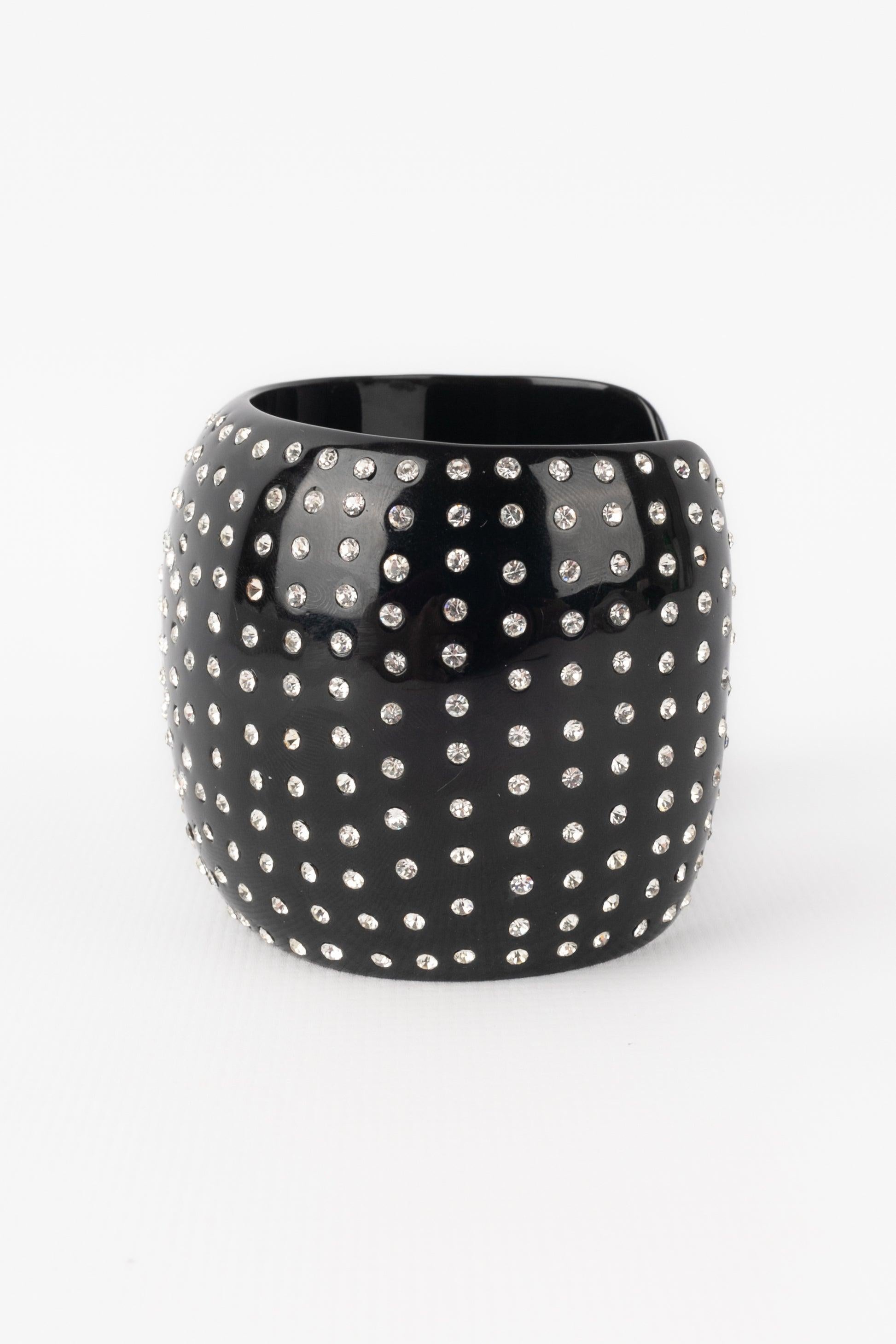 Bracciale in bachelite nera con strass, 1995 In condizioni ottime in vendita a SAINT-OUEN-SUR-SEINE, FR
