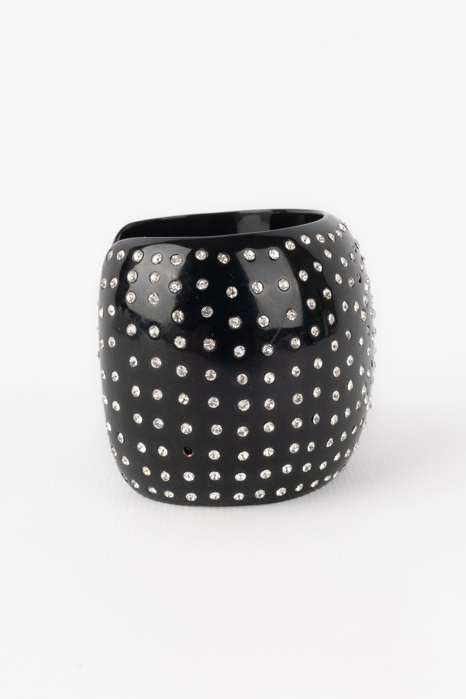 Bracciale in bachelite nera con strass, 1995 in vendita 1