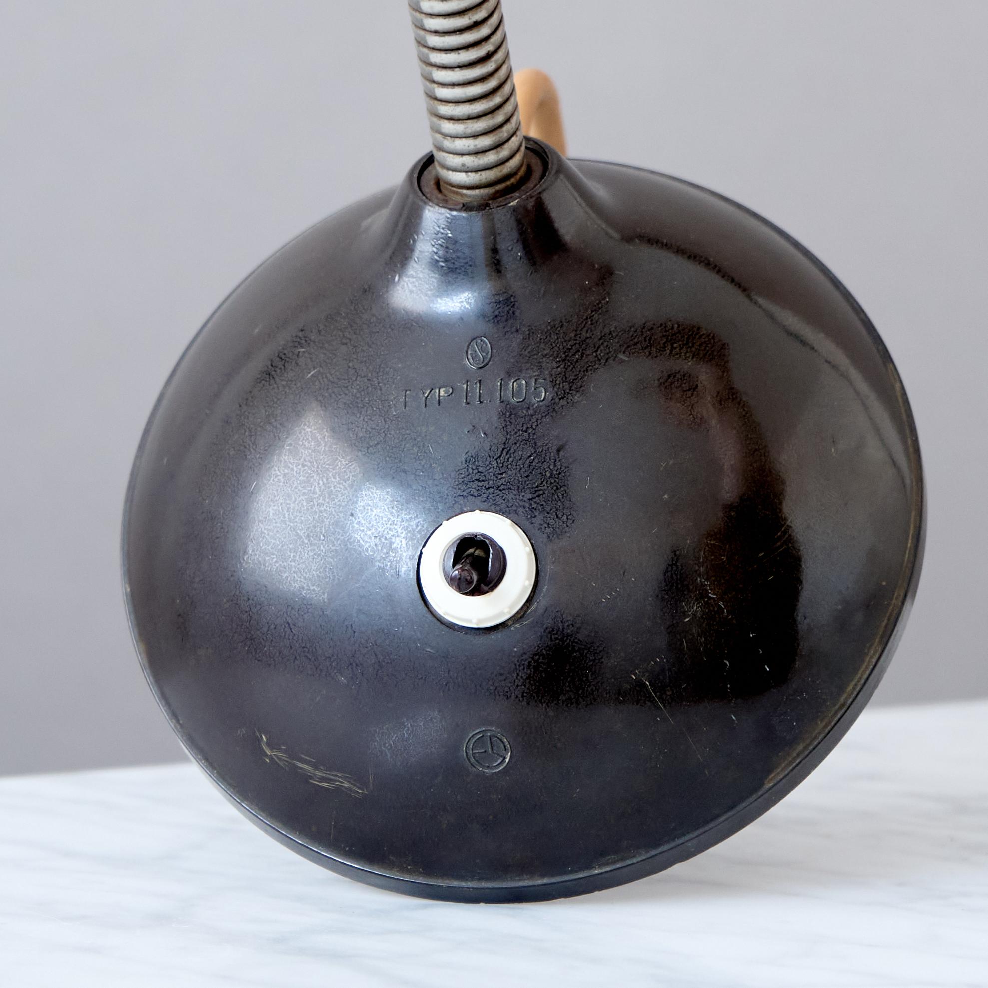 Black Bakelite Midcentury Table Lamp by Eric Kirkman Cole for Elektrosvit, 1940s For Sale 2