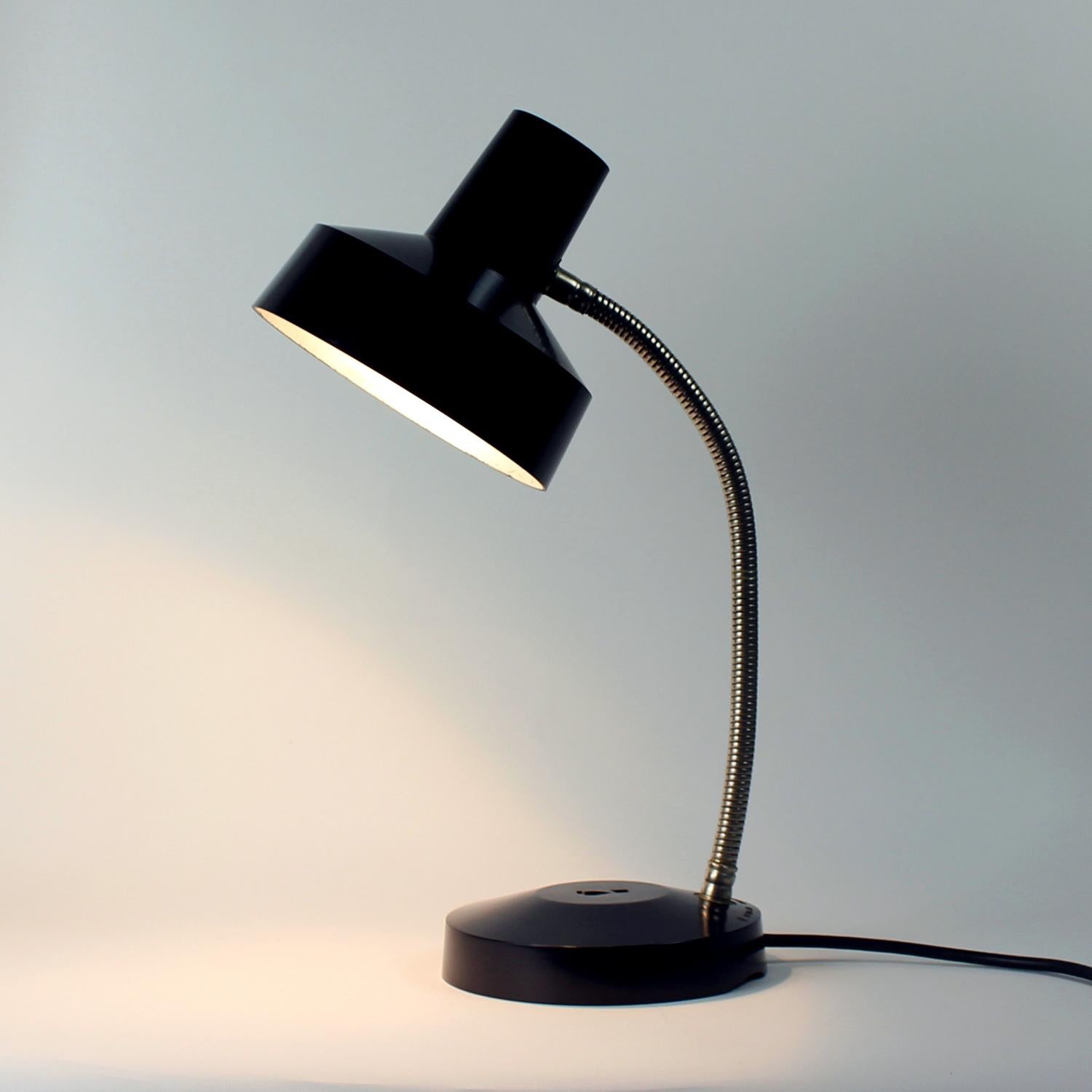 Black Bakelite Table Lamp By Elektrosvit, Type 101301, Czechoslovakia 1960s For Sale 3