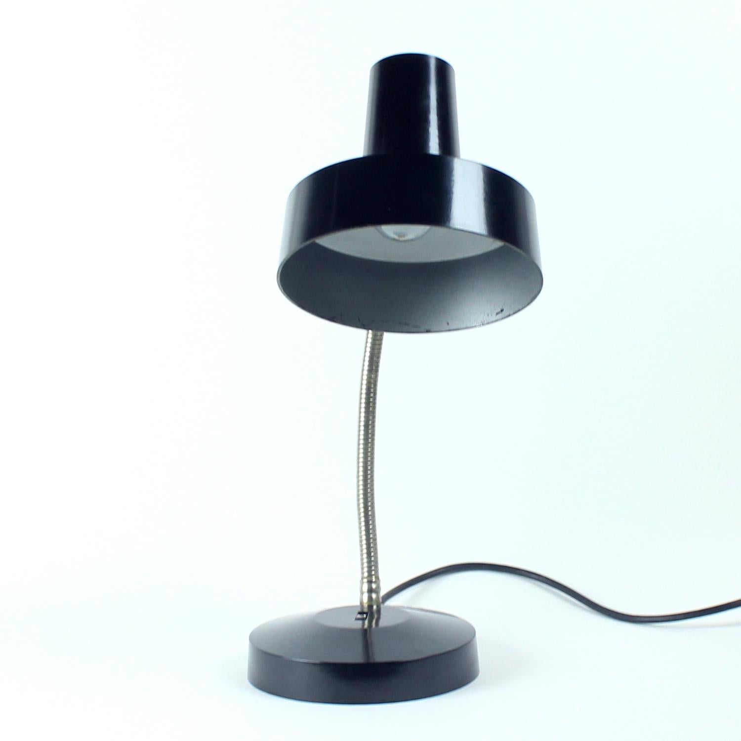Mid-20th Century Black Bakelite Table Lamp By Elektrosvit, Type 101301, Czechoslovakia 1960s For Sale