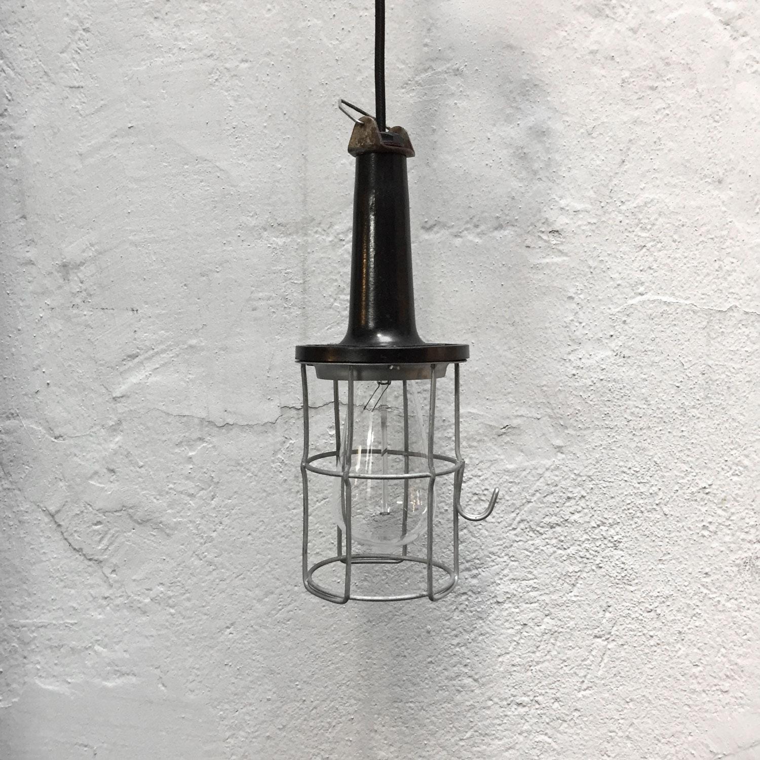 Black Bakelite Vintage Industrial Metal Cage Work Lights In Good Condition For Sale In Amsterdam, NL