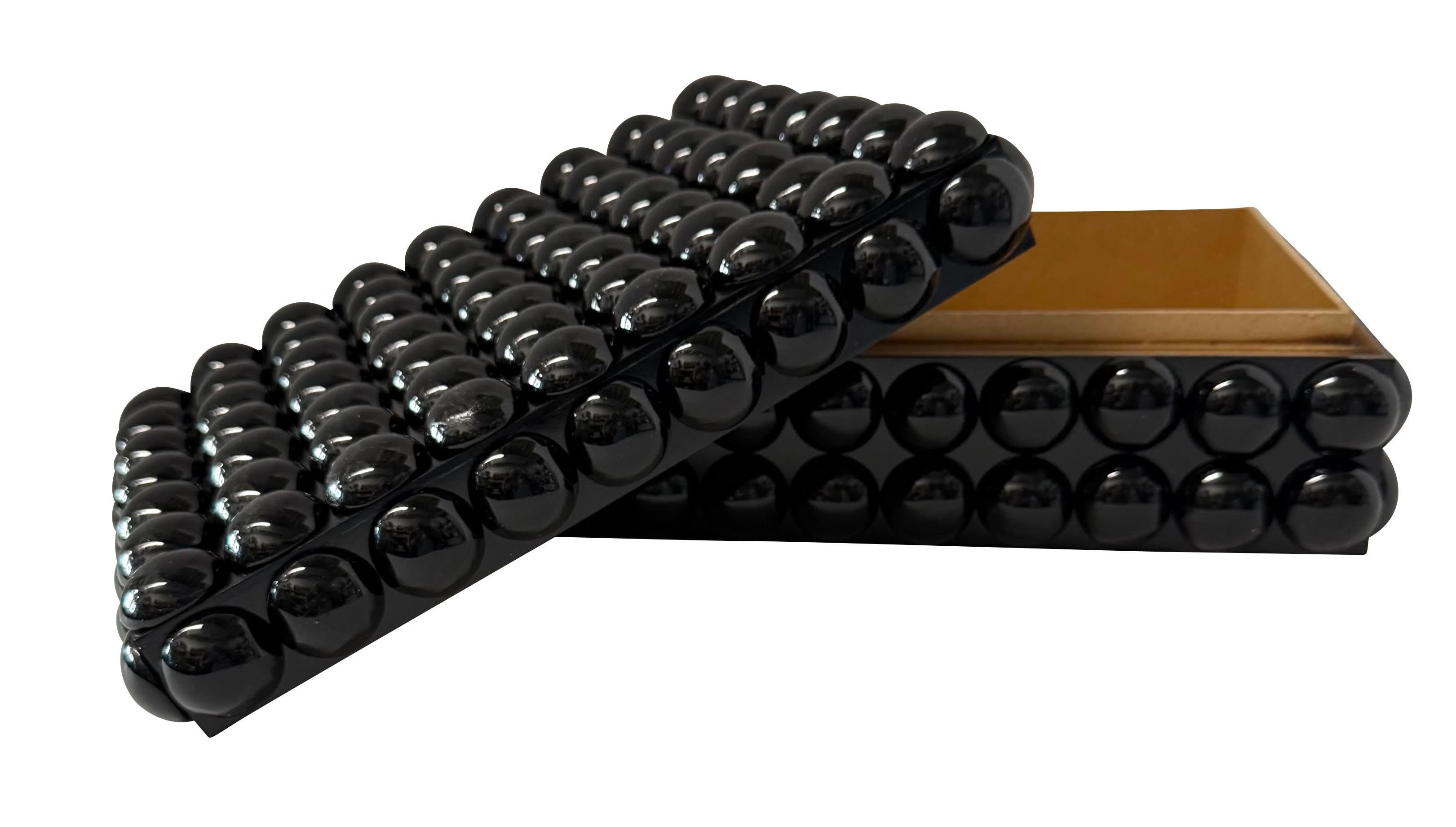 Indiano Black Ball Shape Design Bone Box, India, Contemporary in vendita
