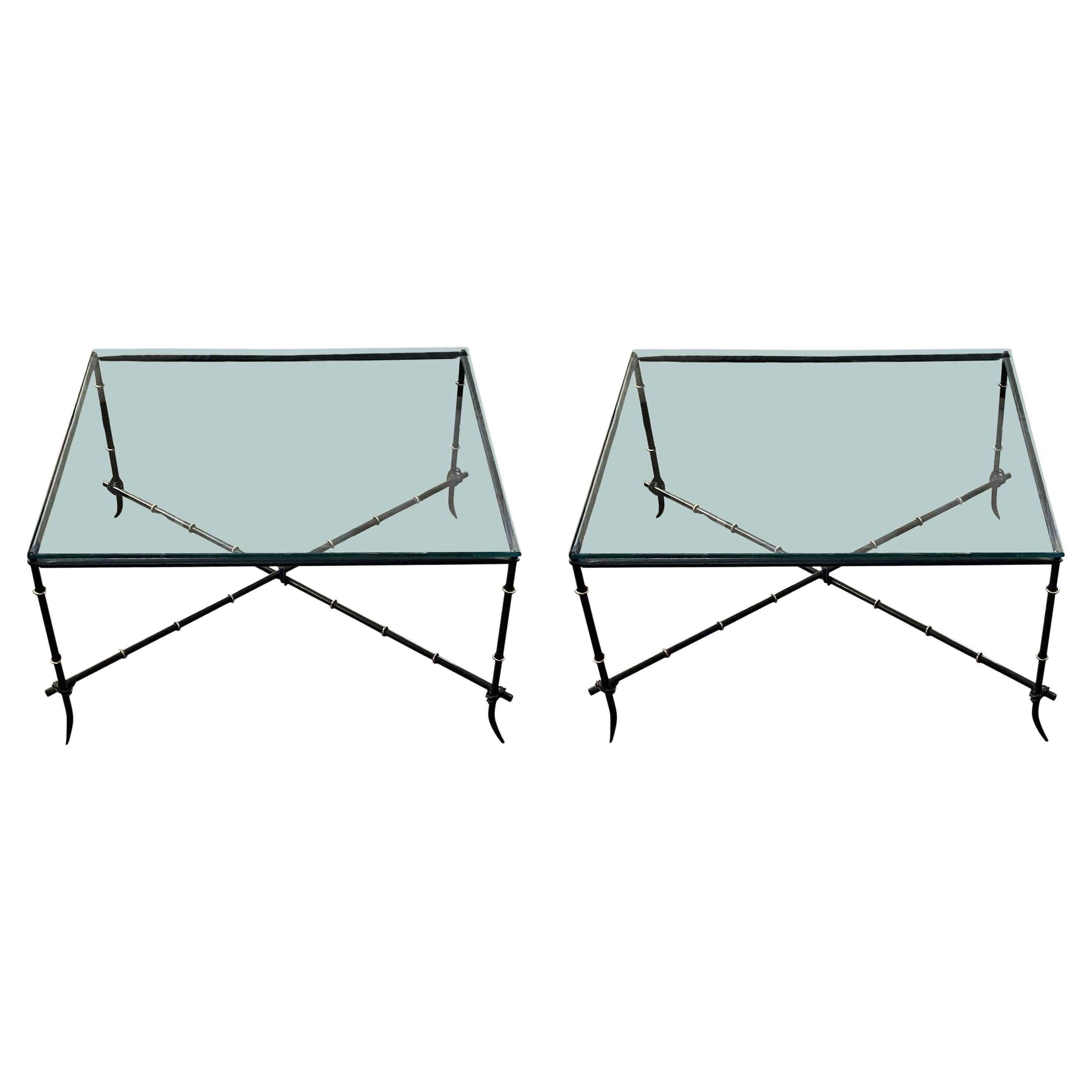 Paire de tables basses en bambou noir à plateau en verre, France, années 1960