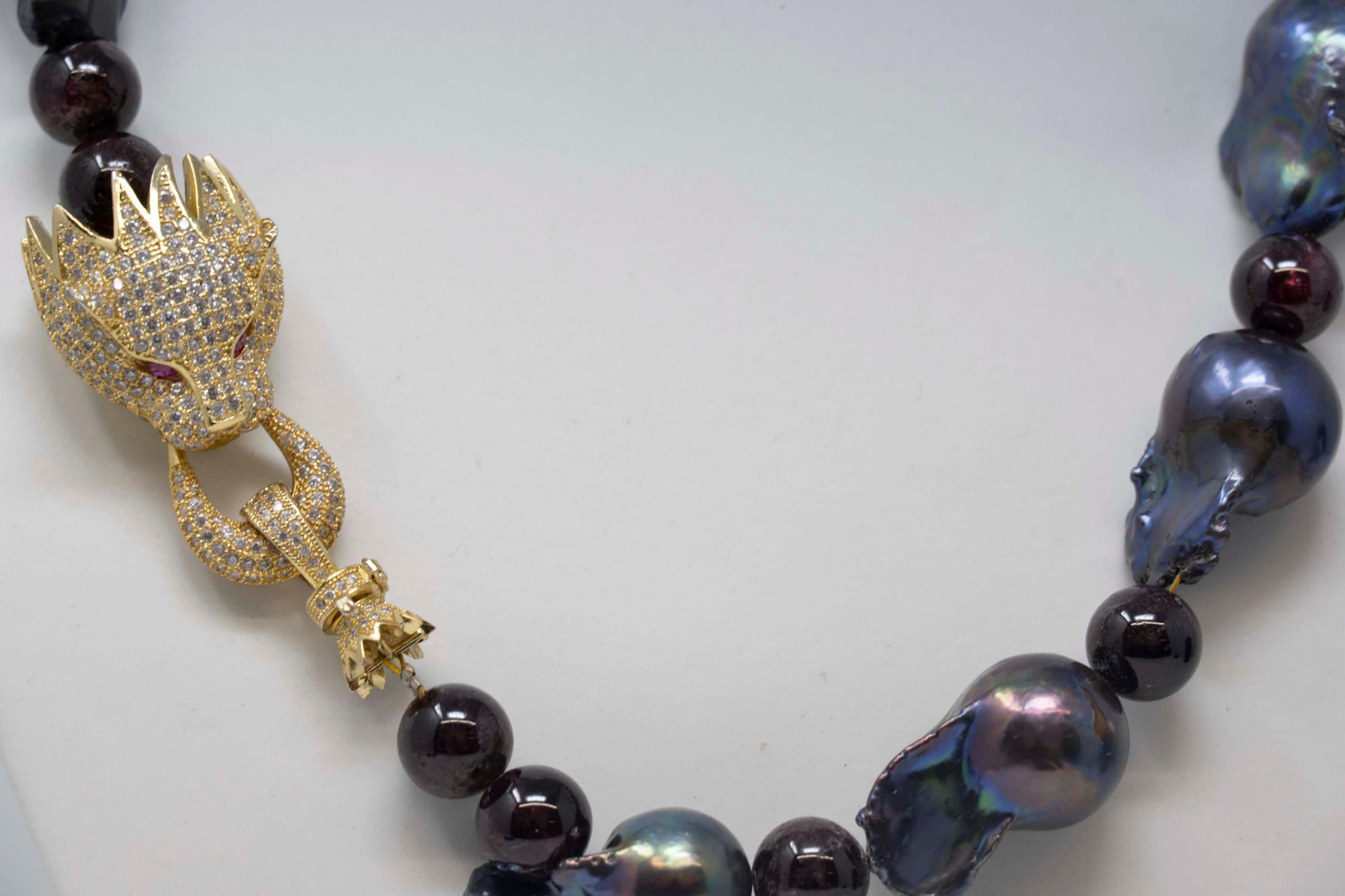 Parure collier de perles baroques noires Bon état - En vente à Montreal, QC