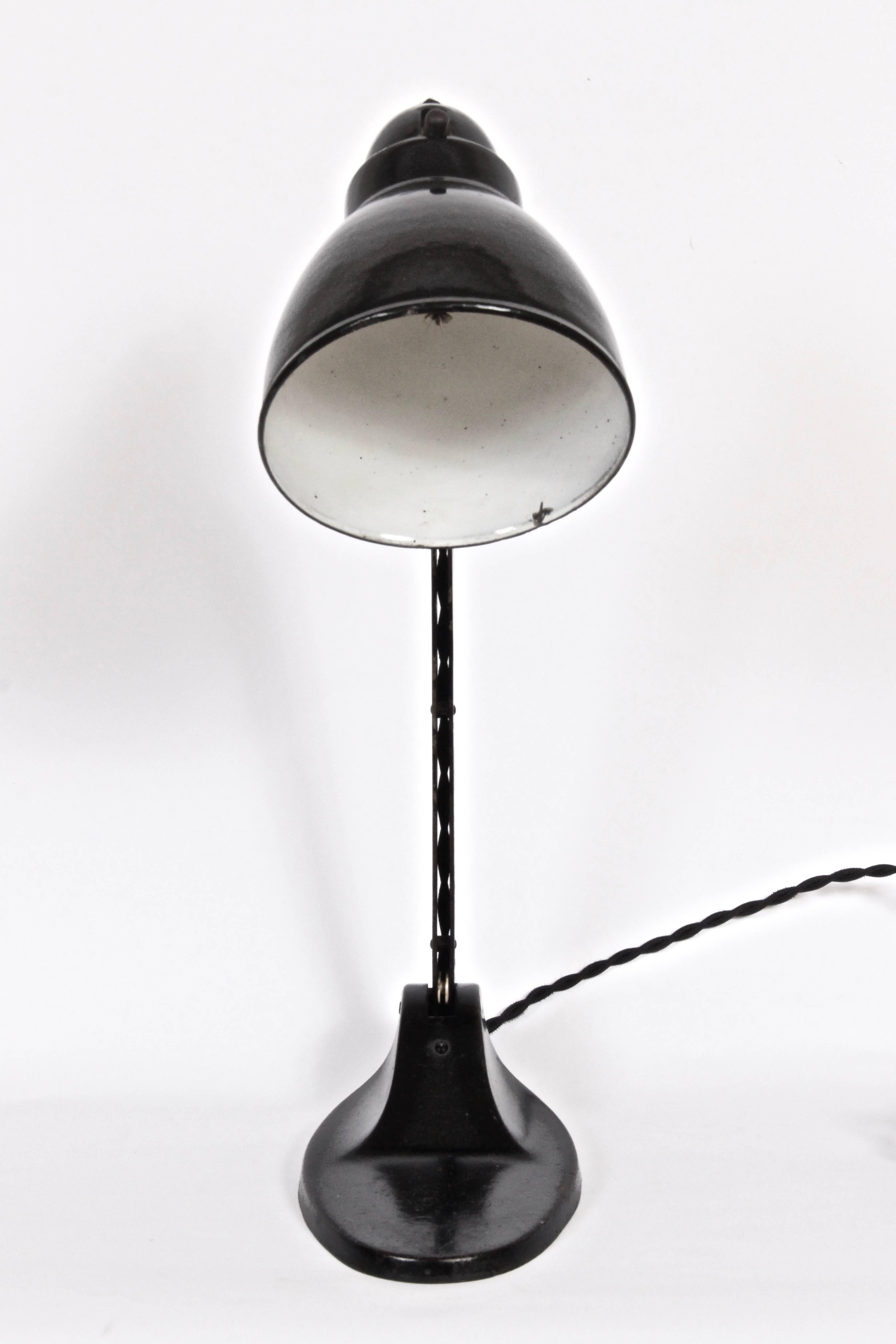 Bauhaus J.J. Pieter Oud Style Black Architects Desk Lamp by Viktoria Lampe, c. 1930 For Sale