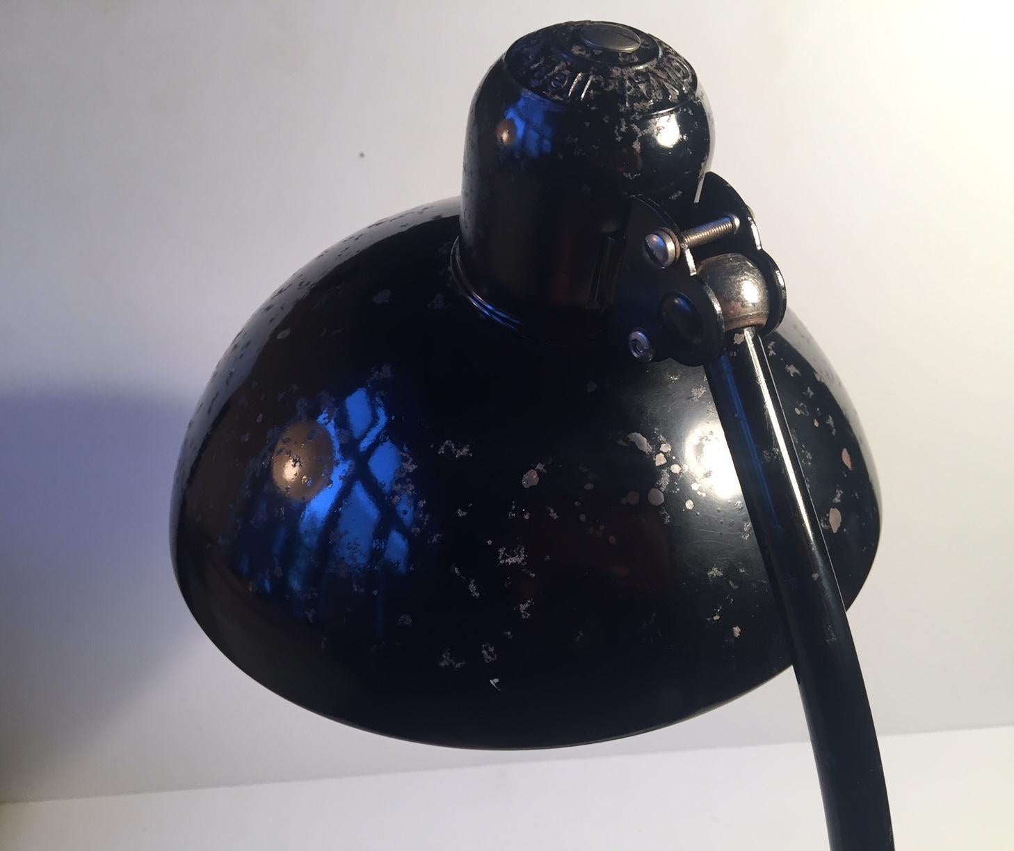 Lampe de bureau Bauhaus noire de Christian Dell pour Kaiser Idell, Allemagne, années 1930 en vente 2