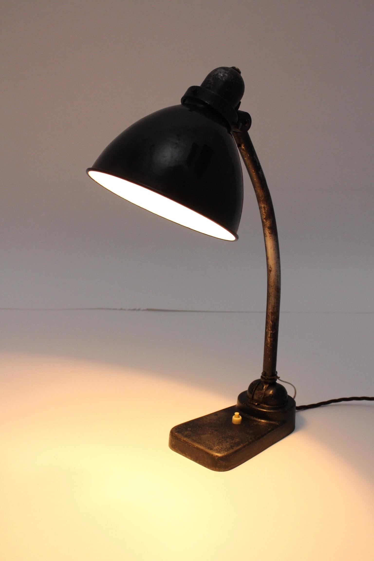 Schwarze Bauhaus-Tischlampe, 1930er Jahre, Deutschland im Angebot 5