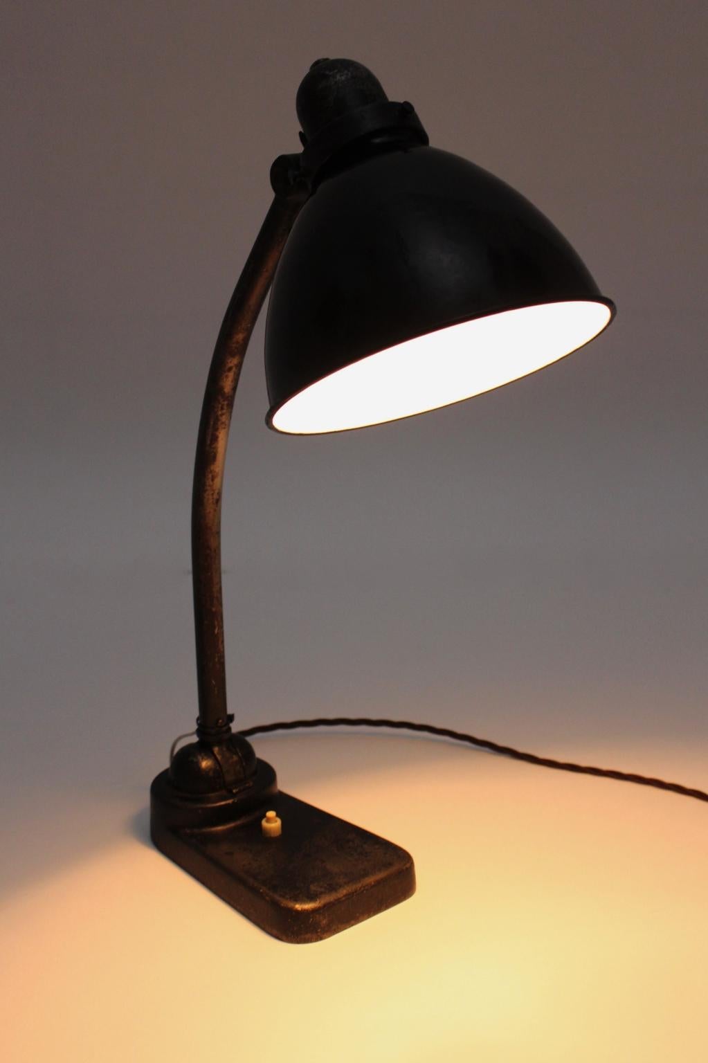 Schwarze Bauhaus-Tischlampe, 1930er Jahre, Deutschland im Angebot 2