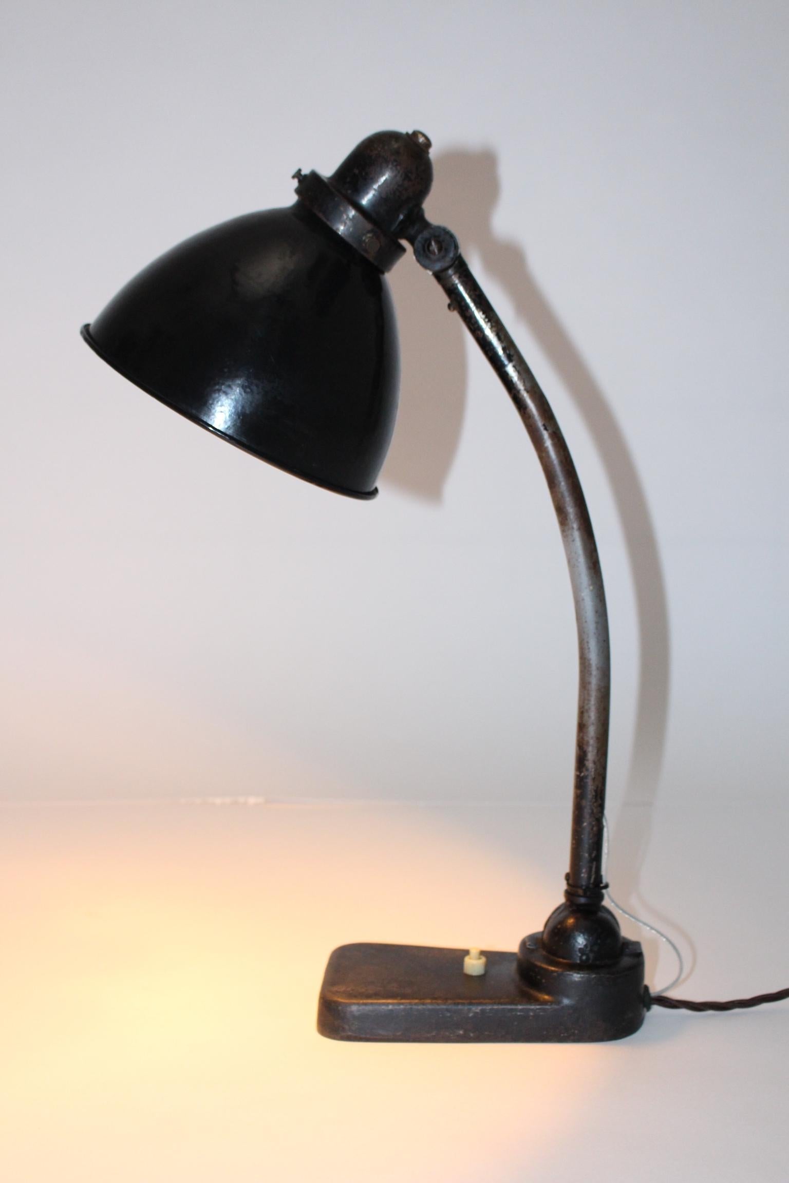 Schwarze Bauhaus-Tischlampe, 1930er Jahre, Deutschland im Angebot 4