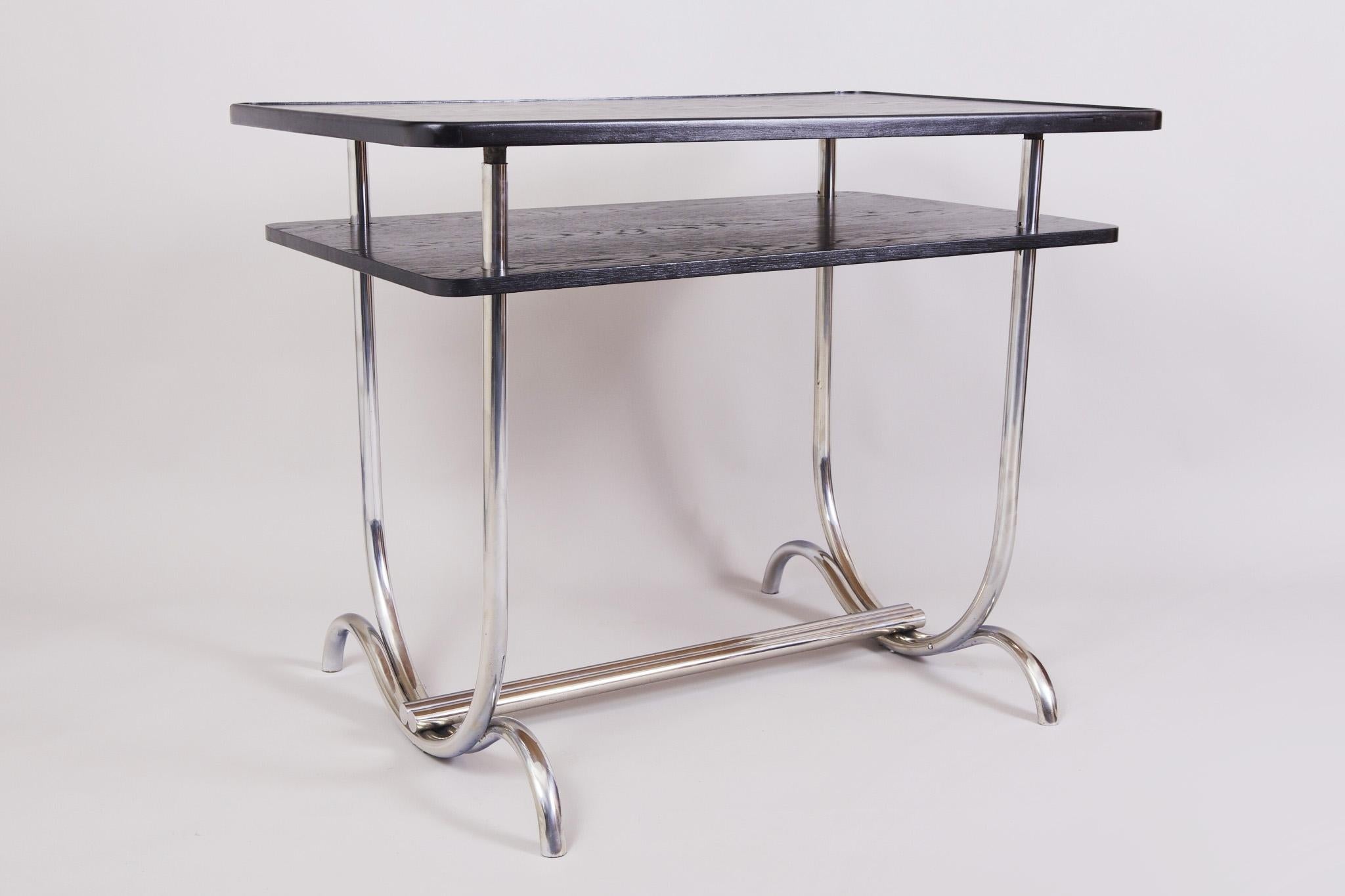 Black Bauhaus Table made in 1930s Germany, Fully Restored In Good Condition For Sale In Horomerice, CZ
