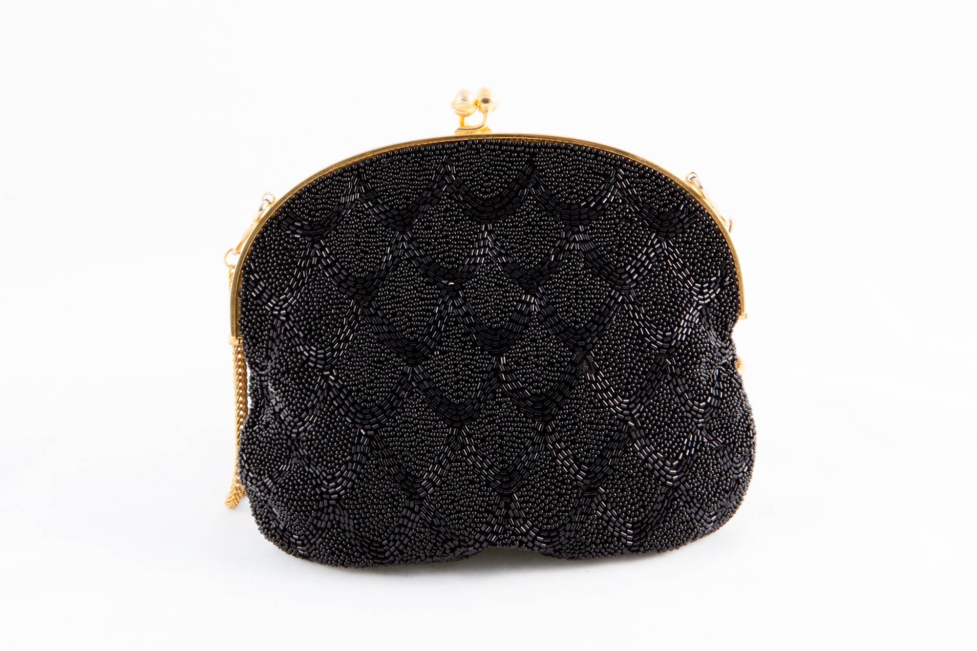 Black Beaded Evening Bag, 1960s In Excellent Condition In Paris, FR