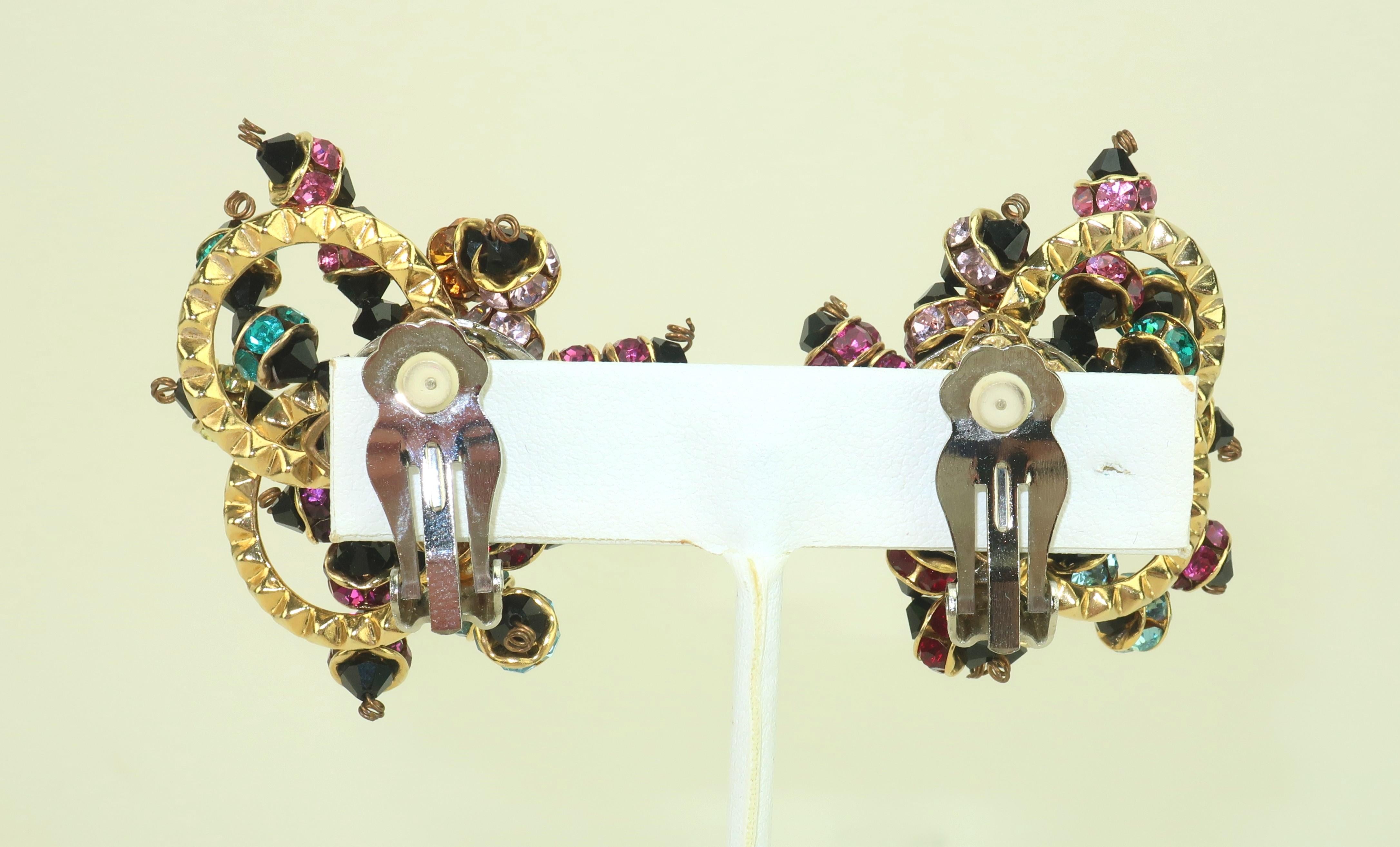 Orecchini a grappolo di strass con perline nere, anni '80 In condizioni buone in vendita a Atlanta, GA