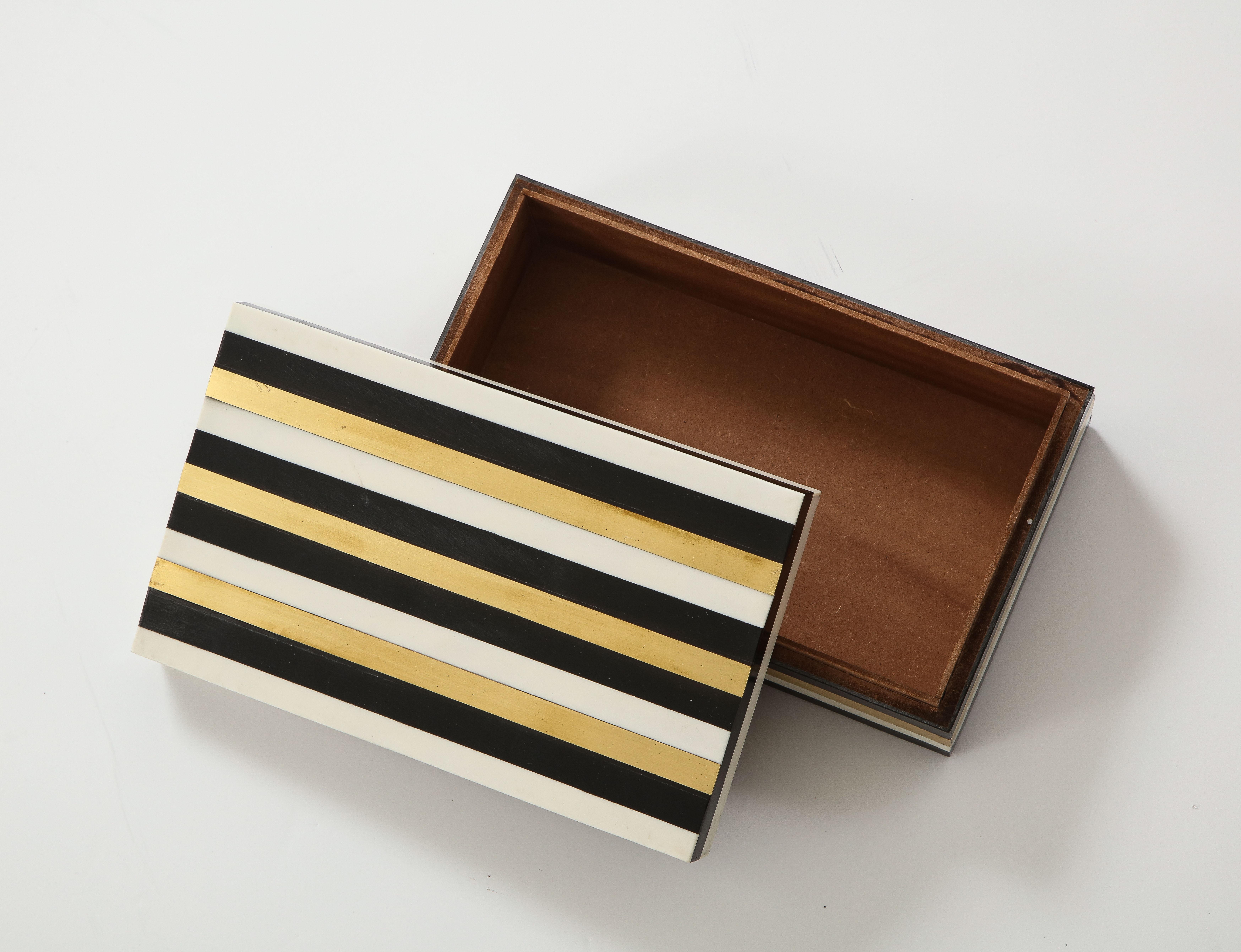 Ottone Scatola a righe nere, beige e ottone in vendita