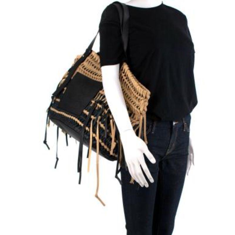 Bolso tote Anagrama de ante negro y beige con flecos en venta 5